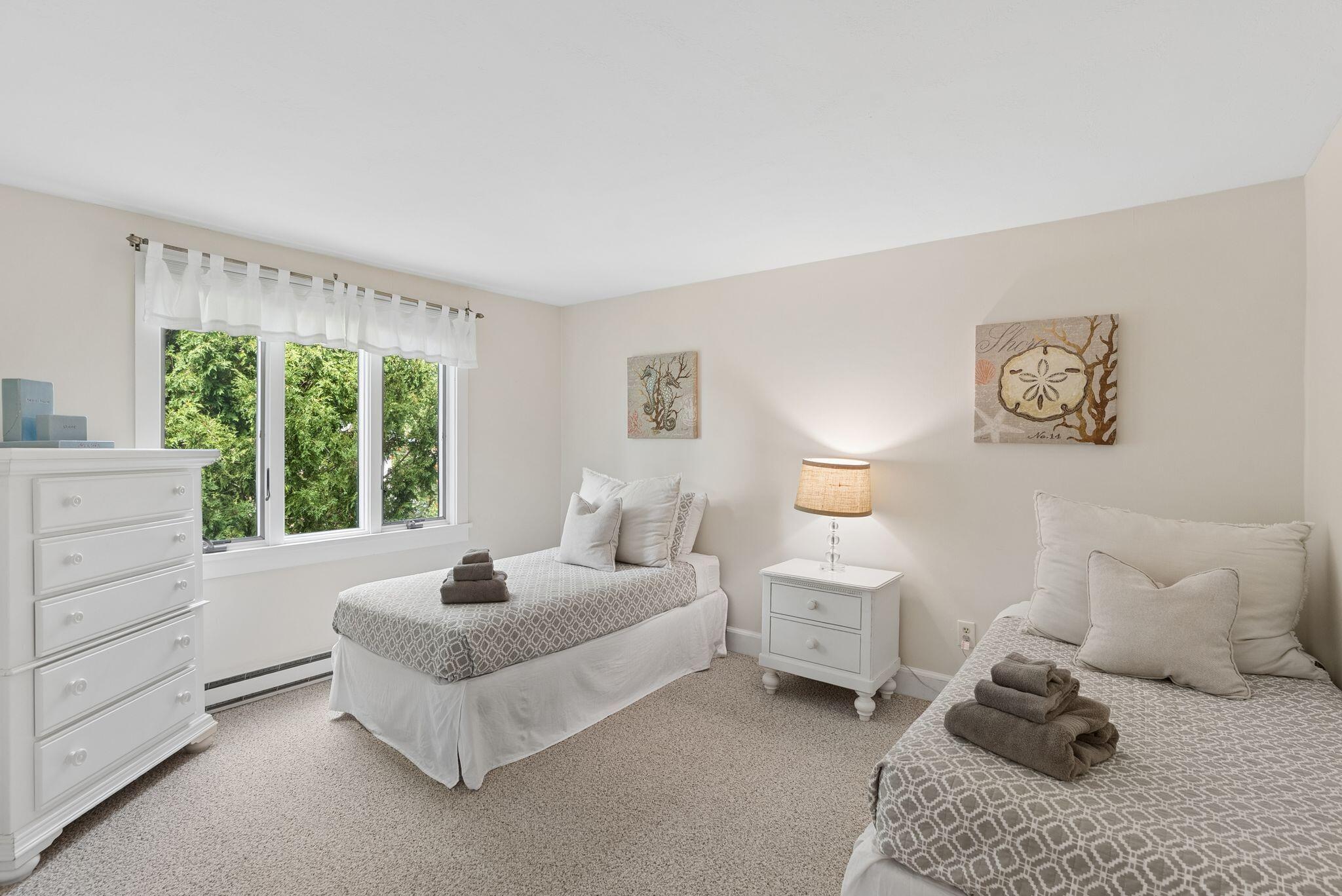 8 Woodland Avenue, #3, Kennebunk, ME 04043 42_DSC09086