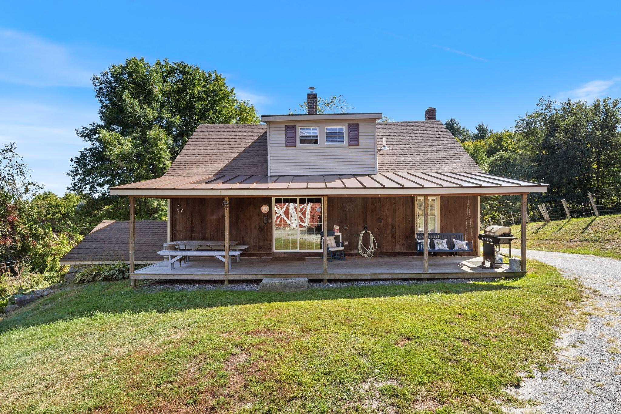 Photo of 971 High Street Gardiner ME 04345