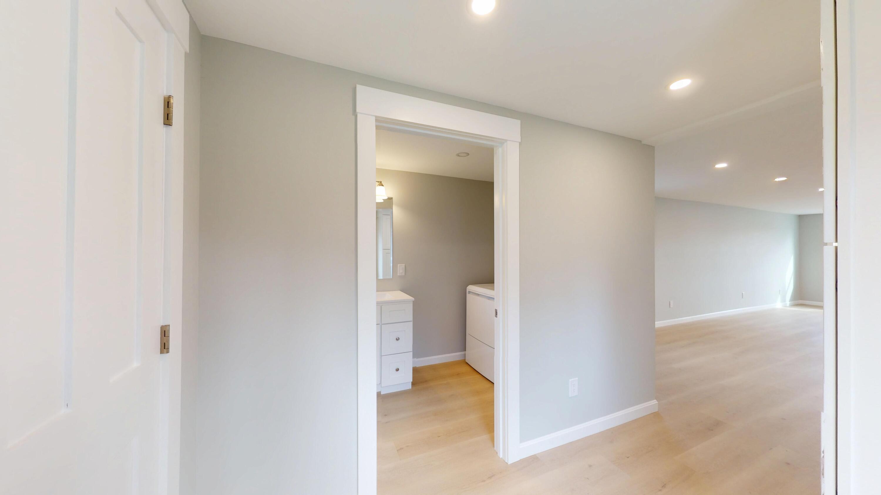 38 River Road, Howland, ME, 04448