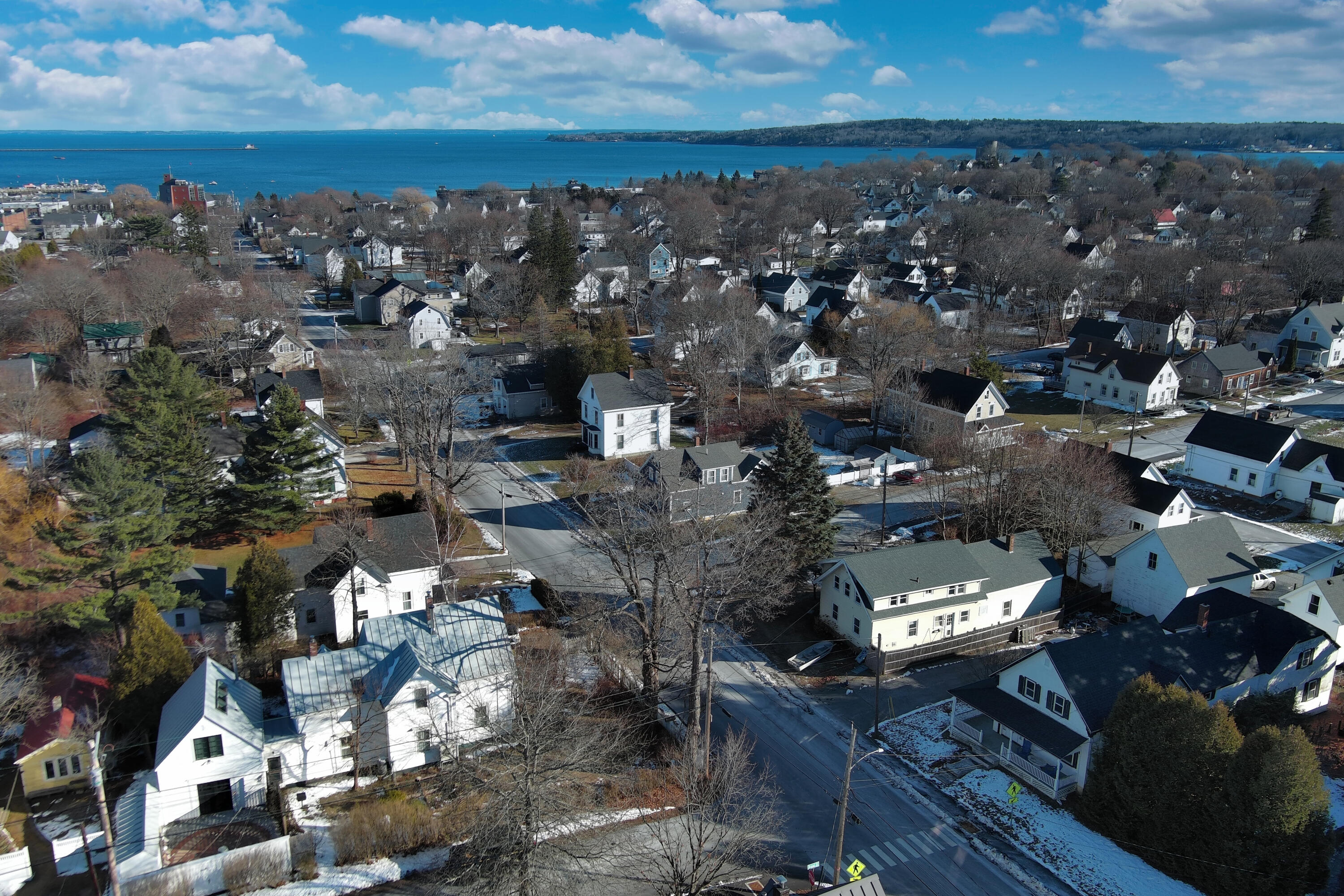84 Pleasant Street