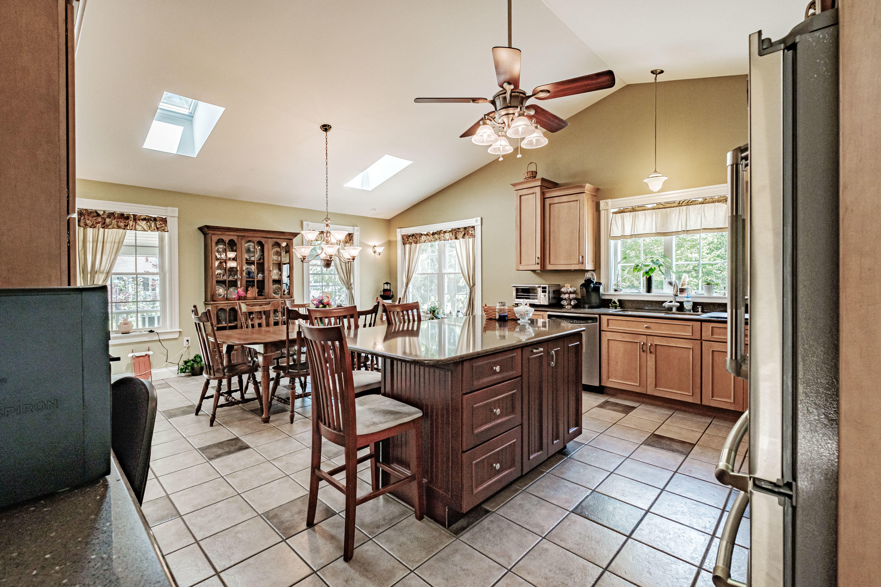 30 Kevin Heights, Paris, ME, 04281-1304