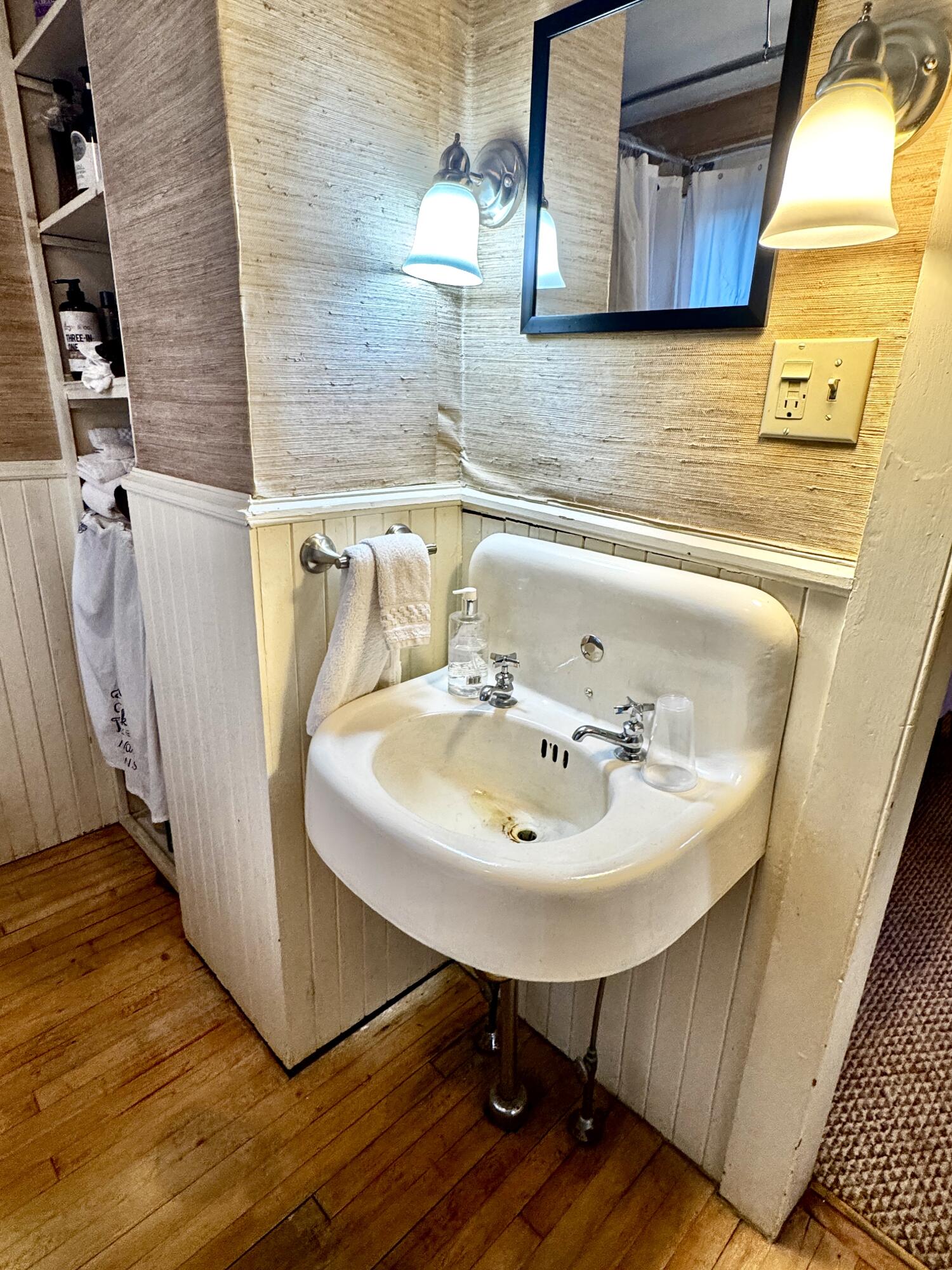 704 Main Street, Calais, ME, 04619