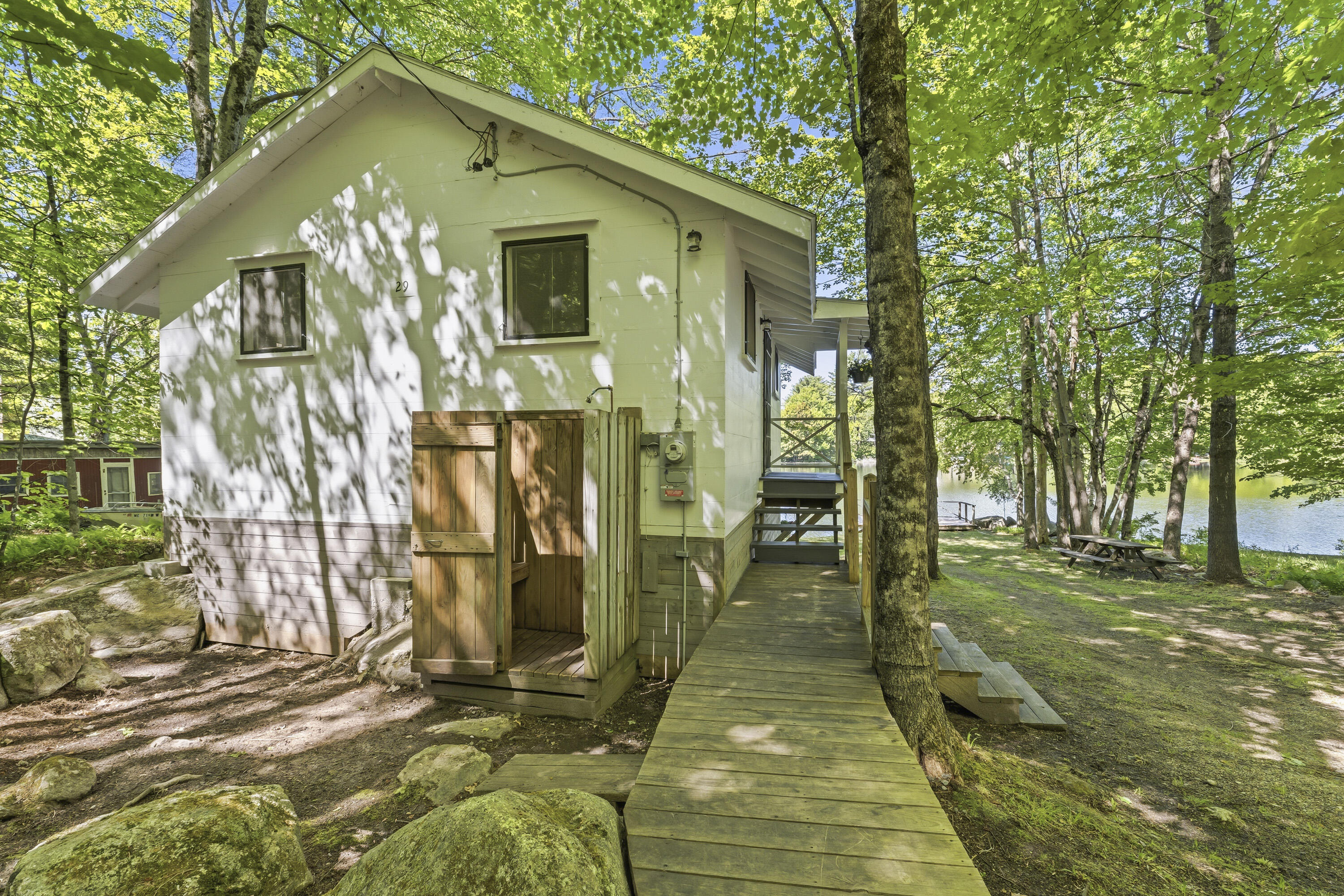 29 Thomas Rd_125
