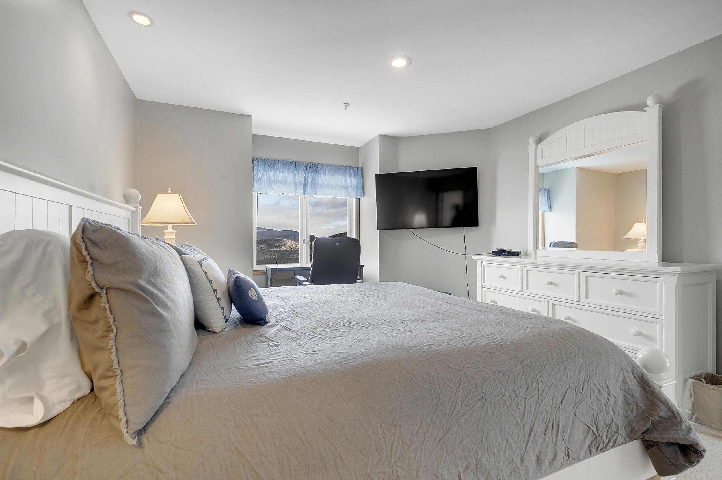 16 Jibe Road Road UNIT O-1, Newry, ME, 04261