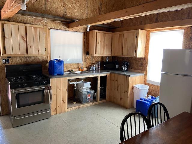 125 Packard Road, Monson, ME, 04464