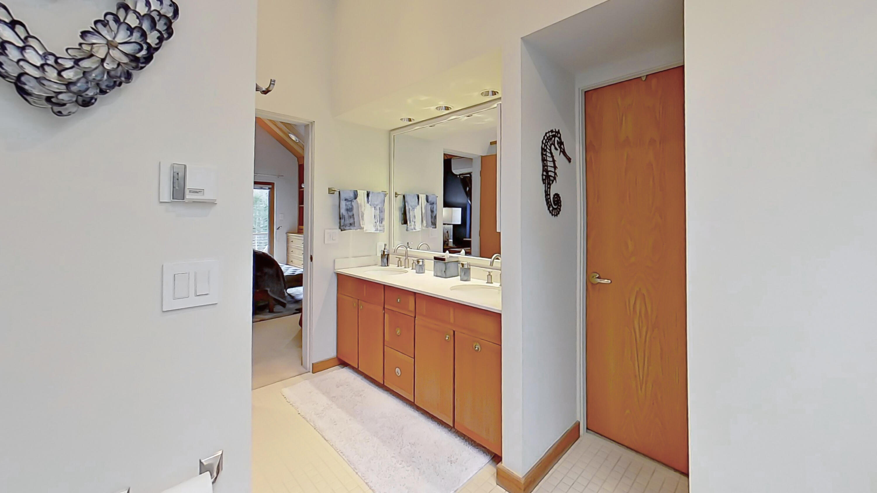 291 Molyneaux Road, Camden, ME, 04843