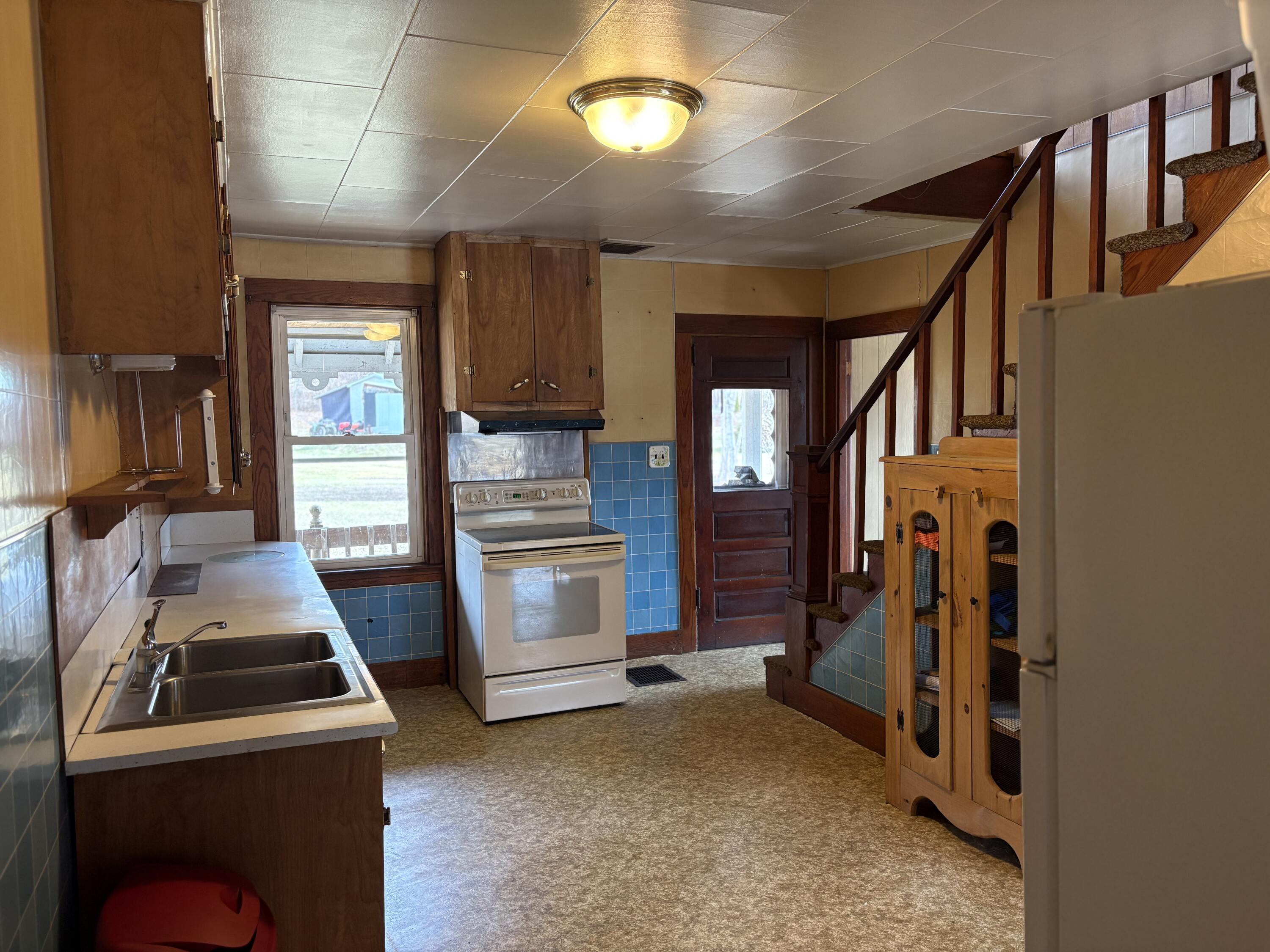 1881 Roxbury Road, Roxbury, ME, 04275