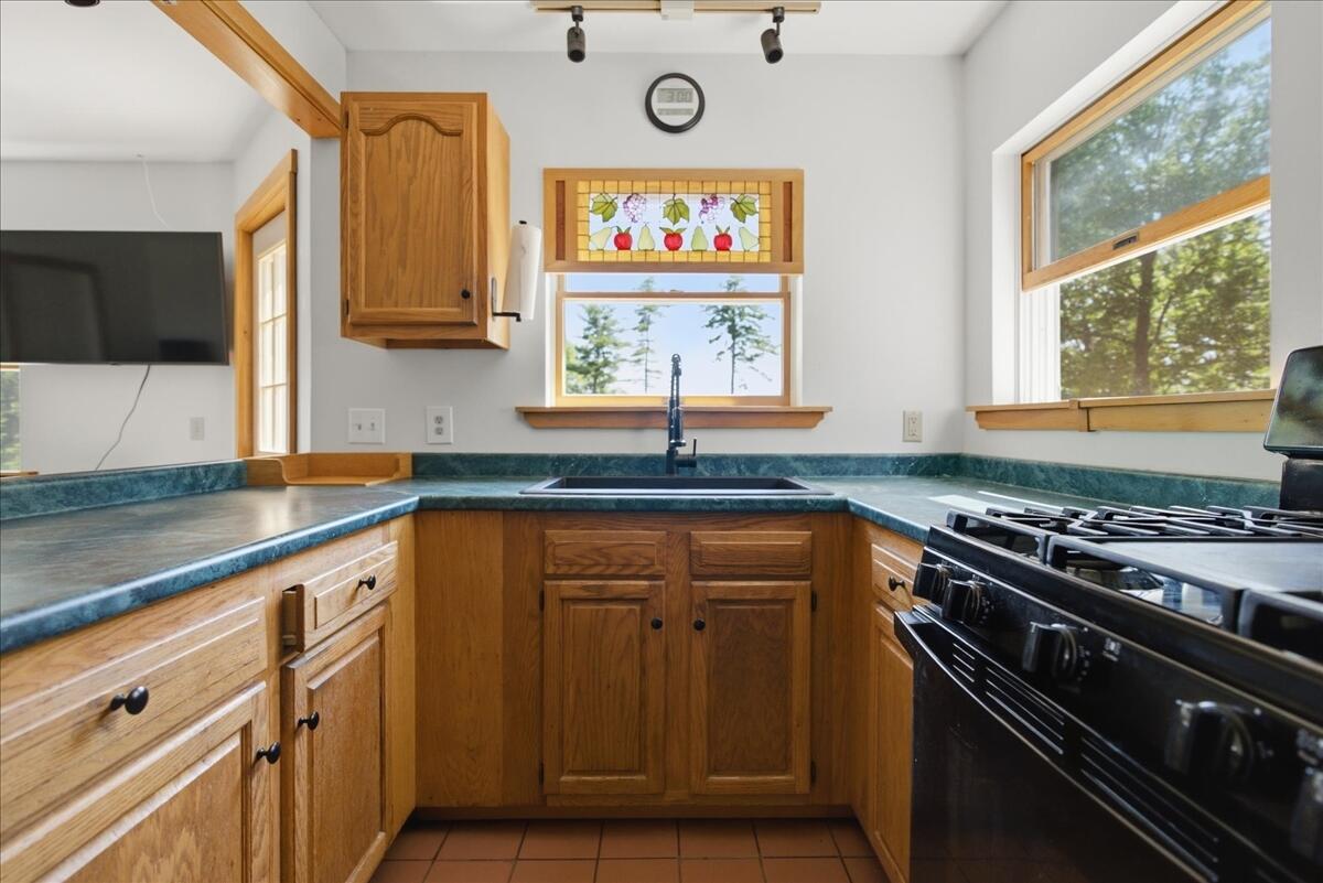 24 Bradeen Road, Sumner, ME 04292 50-DSC04504