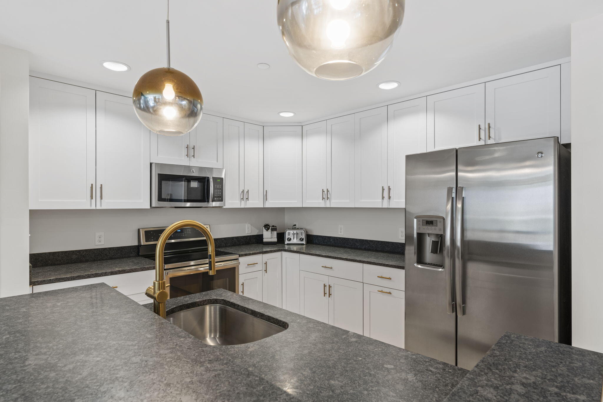 25 High Street 401