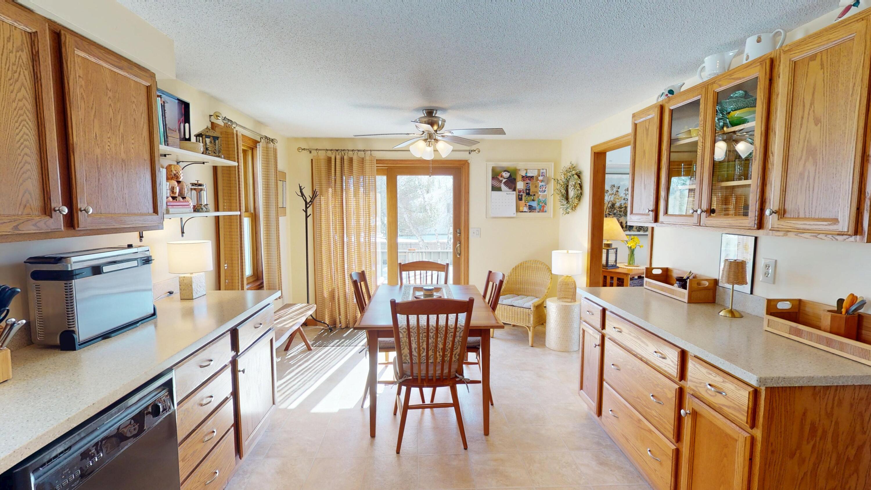 1013 Sunset Avenue, Glenburn, ME, 04401