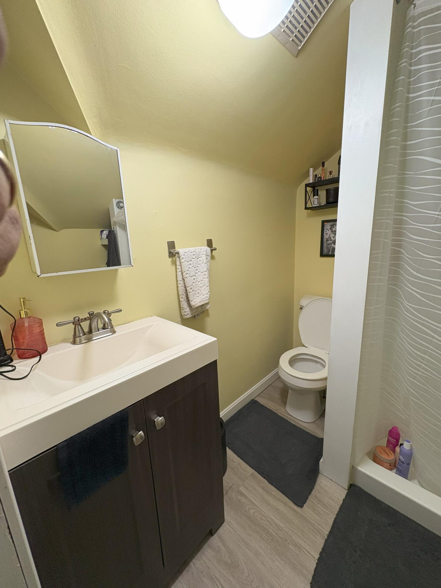 17 Mechanic Street, Westbrook, ME, 04092