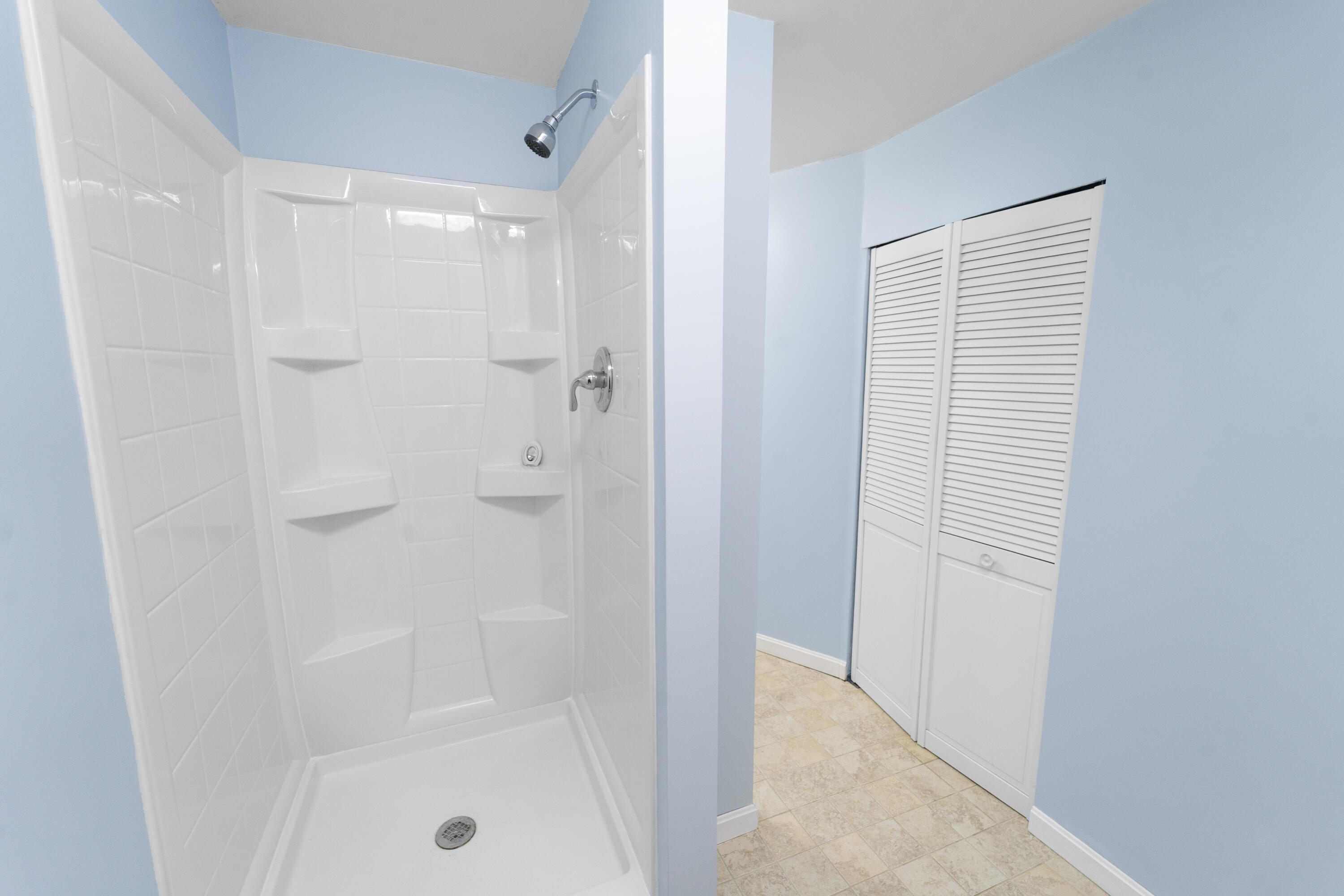 50 Emerald Drive, Hampden, ME, 04444
