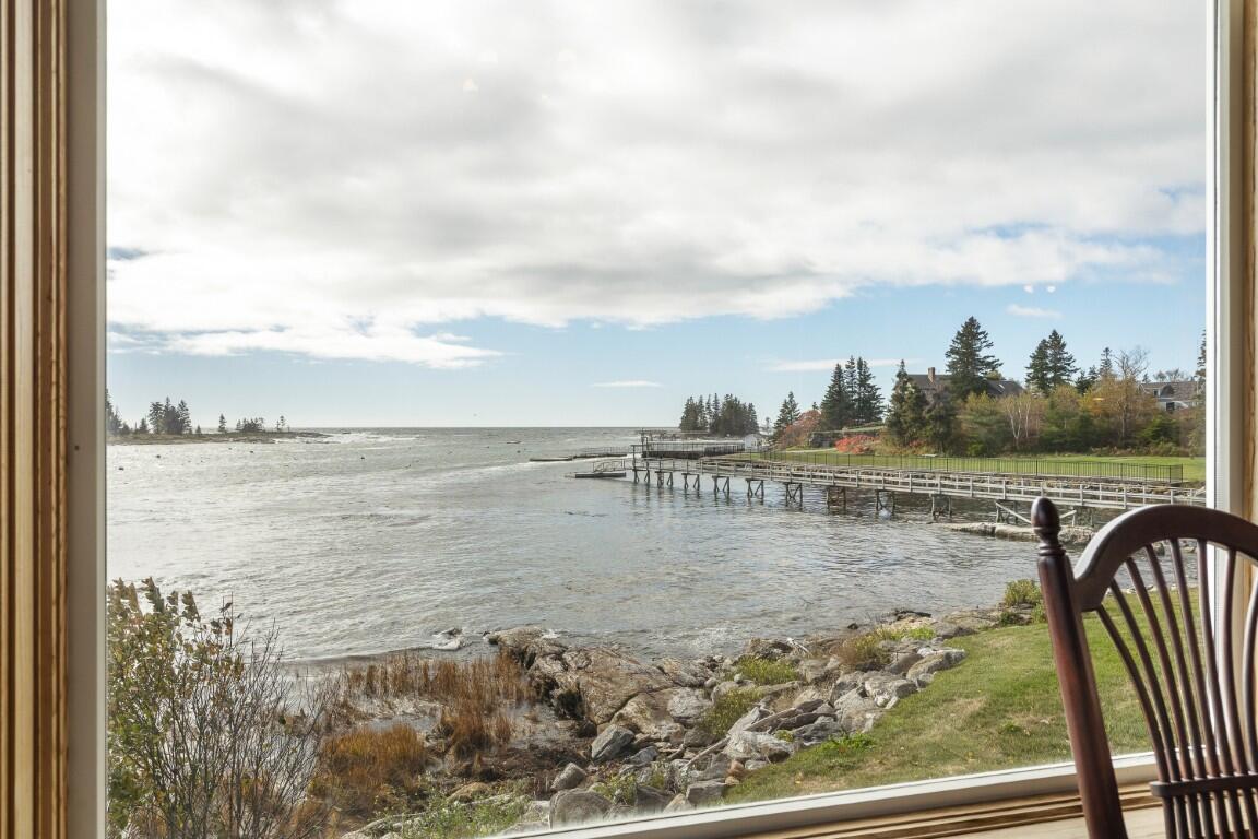 22 Gray Road, Southport, ME, 04576