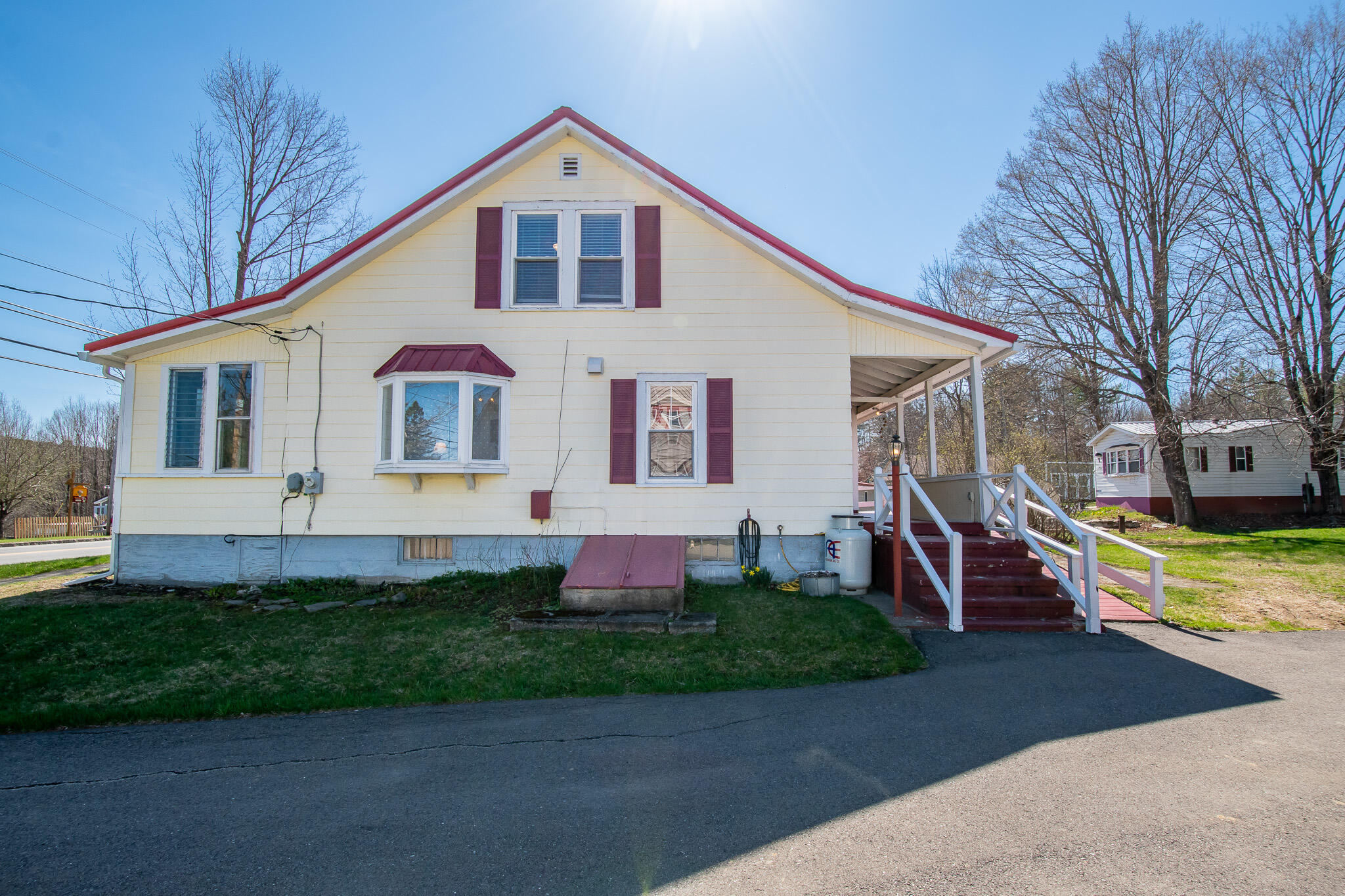 947 W Main Street, Dover-foxcroft, ME, 04426