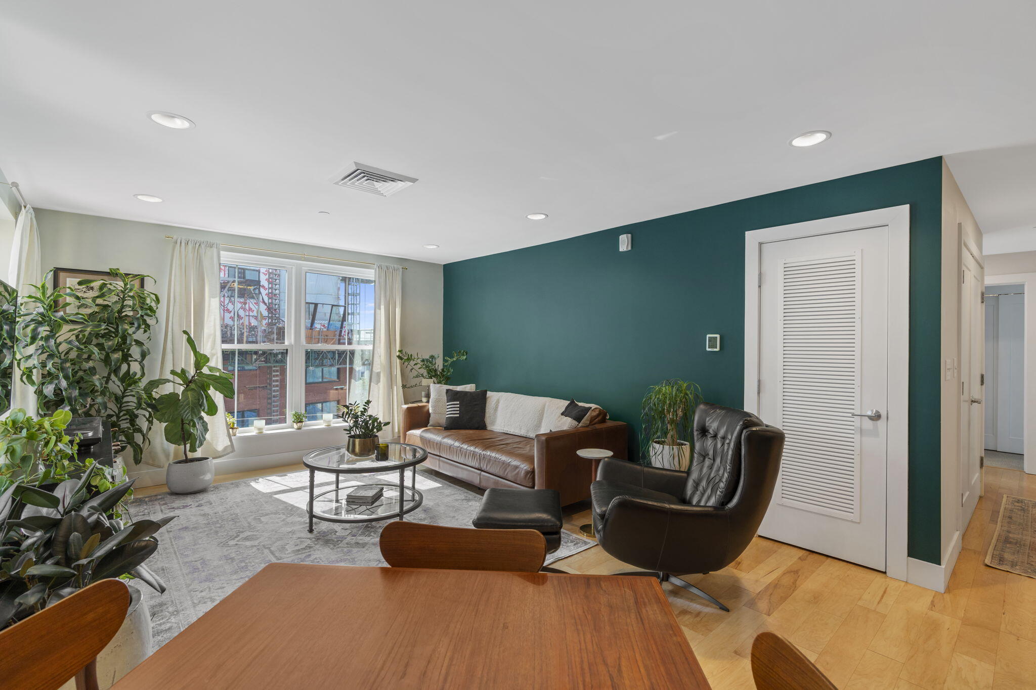 25 High Street 401