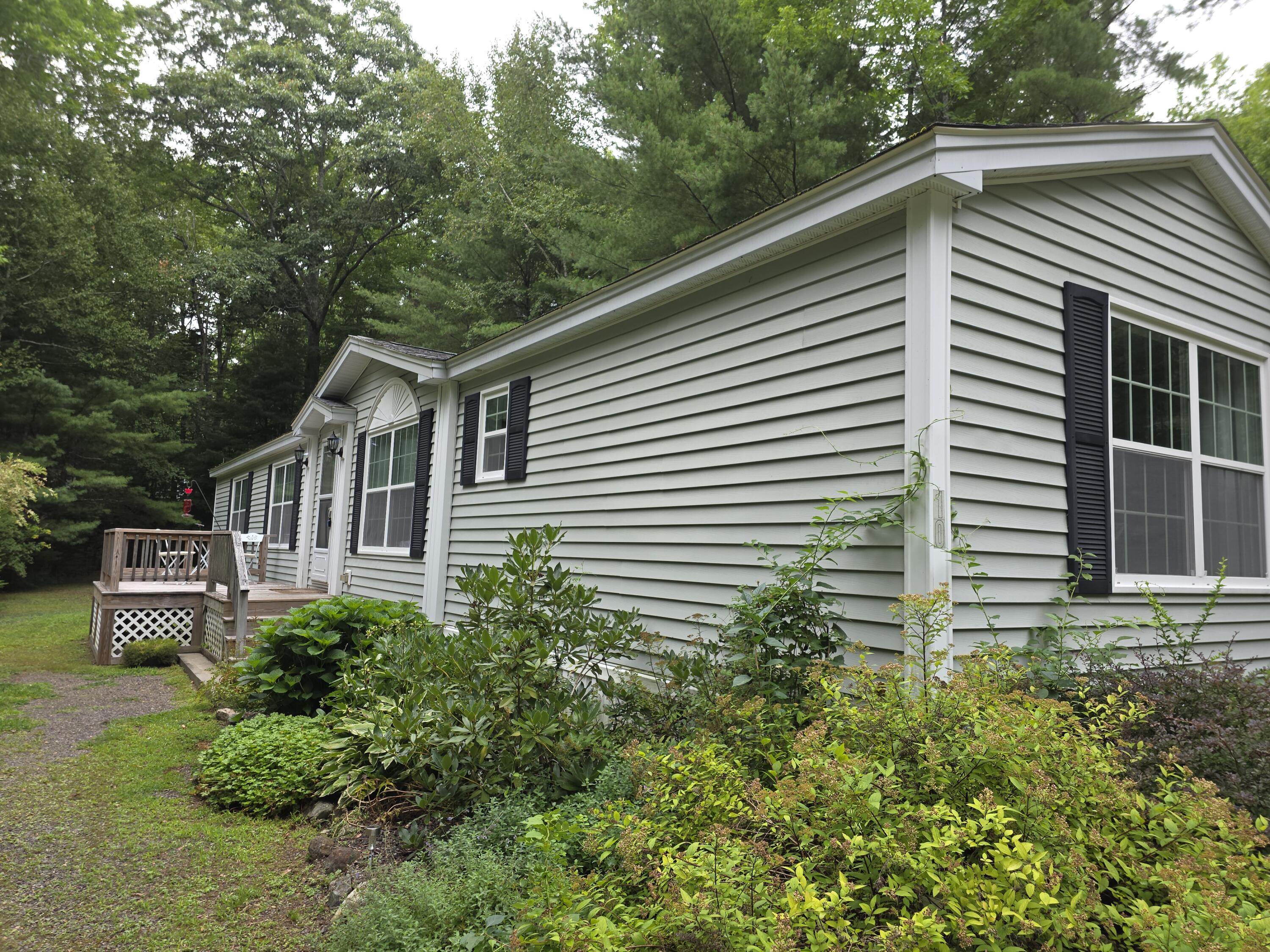 Photo of 10 Mountainside Park Camden ME 04843