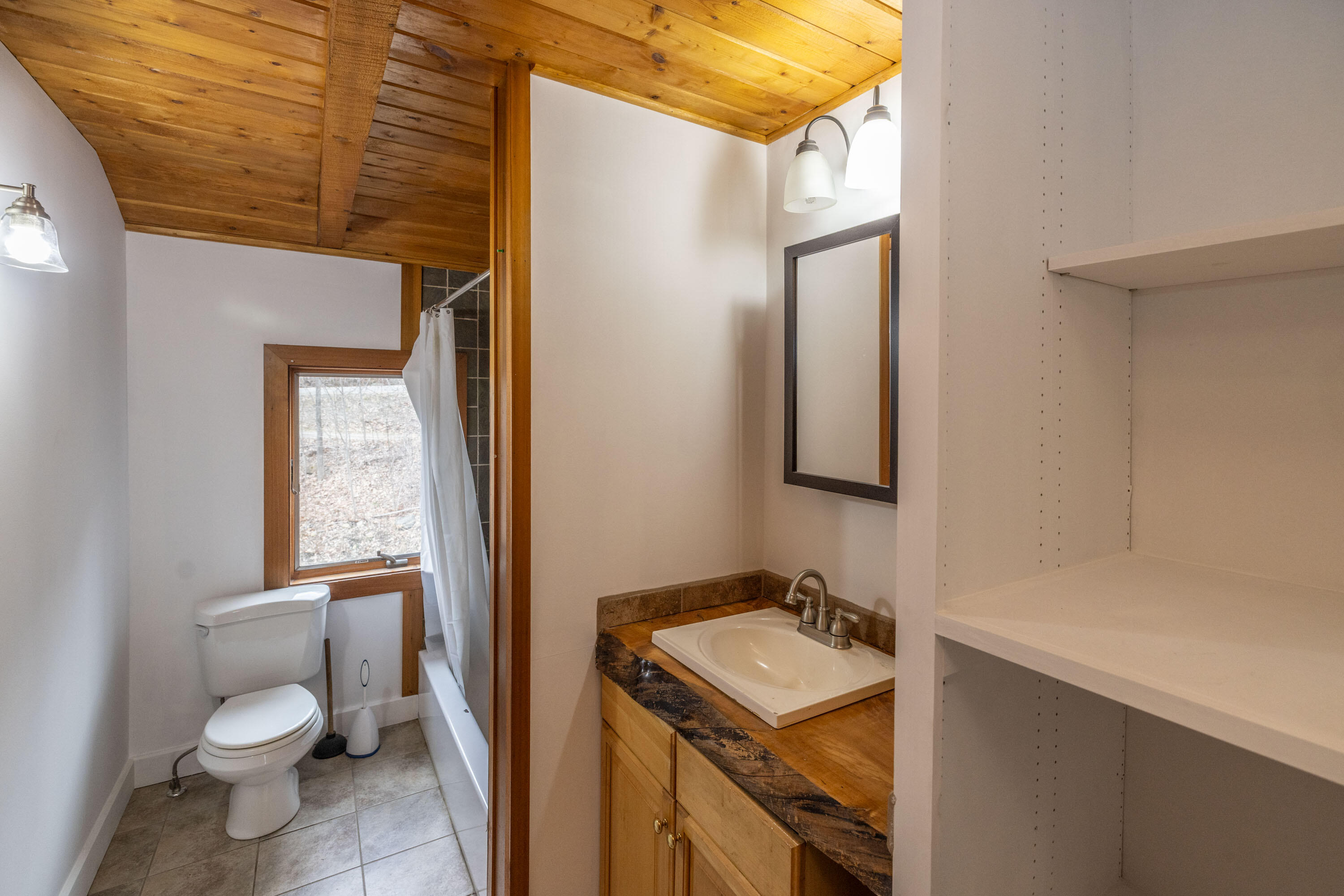 318 Hatchet Mountain Road, Hope, ME, 04847