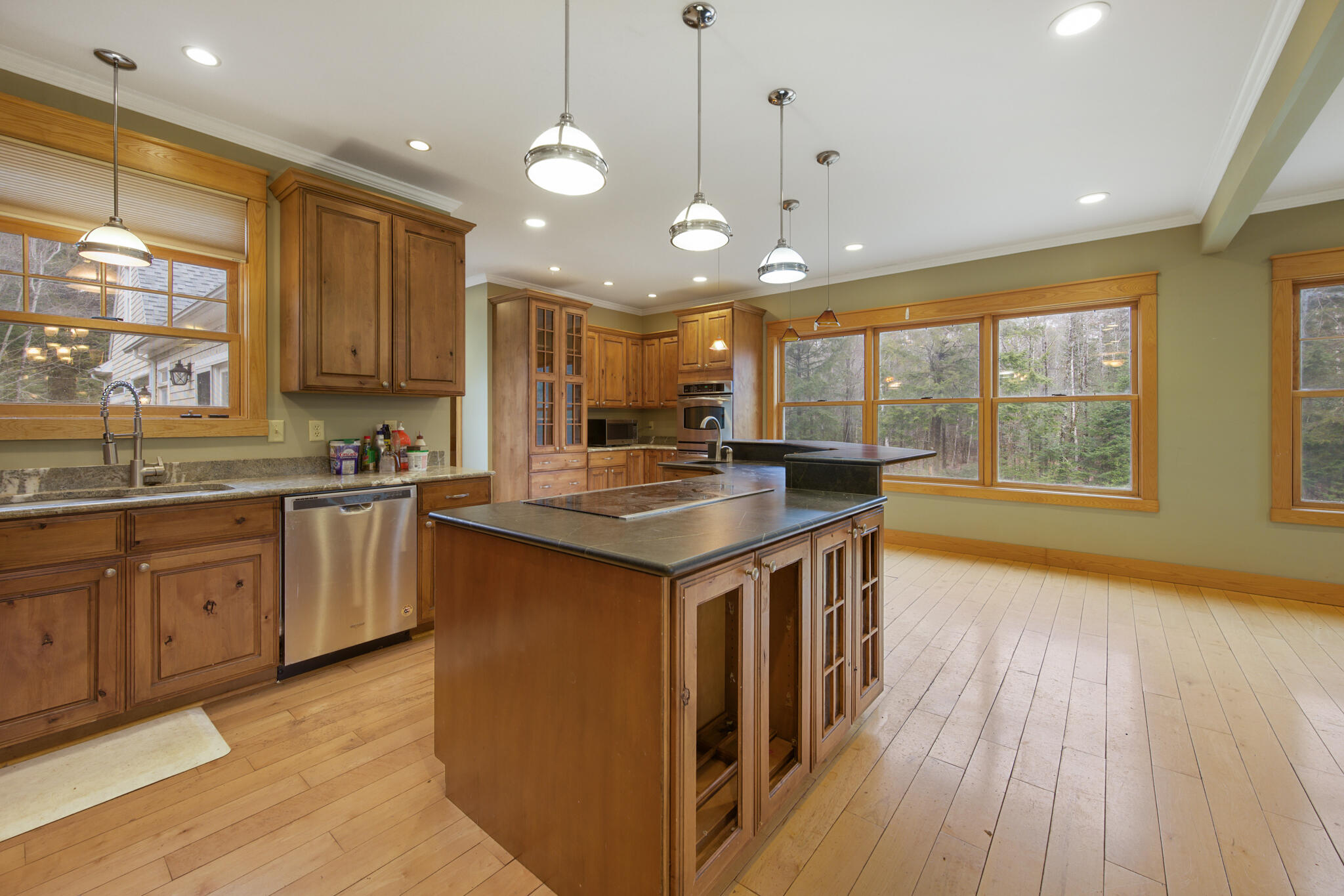 747 Western Avenue, Hampden, ME, 04444