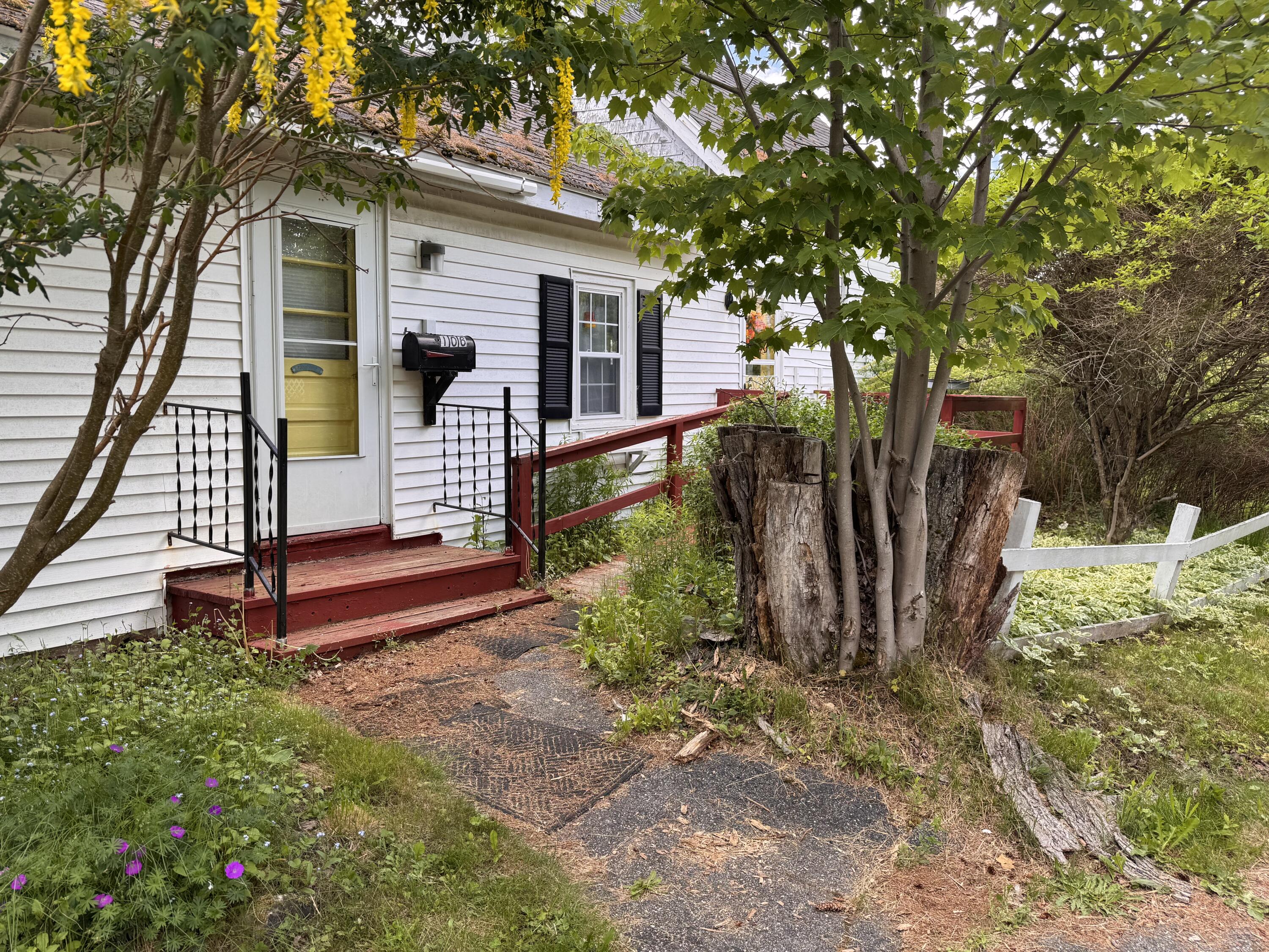 Photo of 106 Dublin Street Machias ME 04654