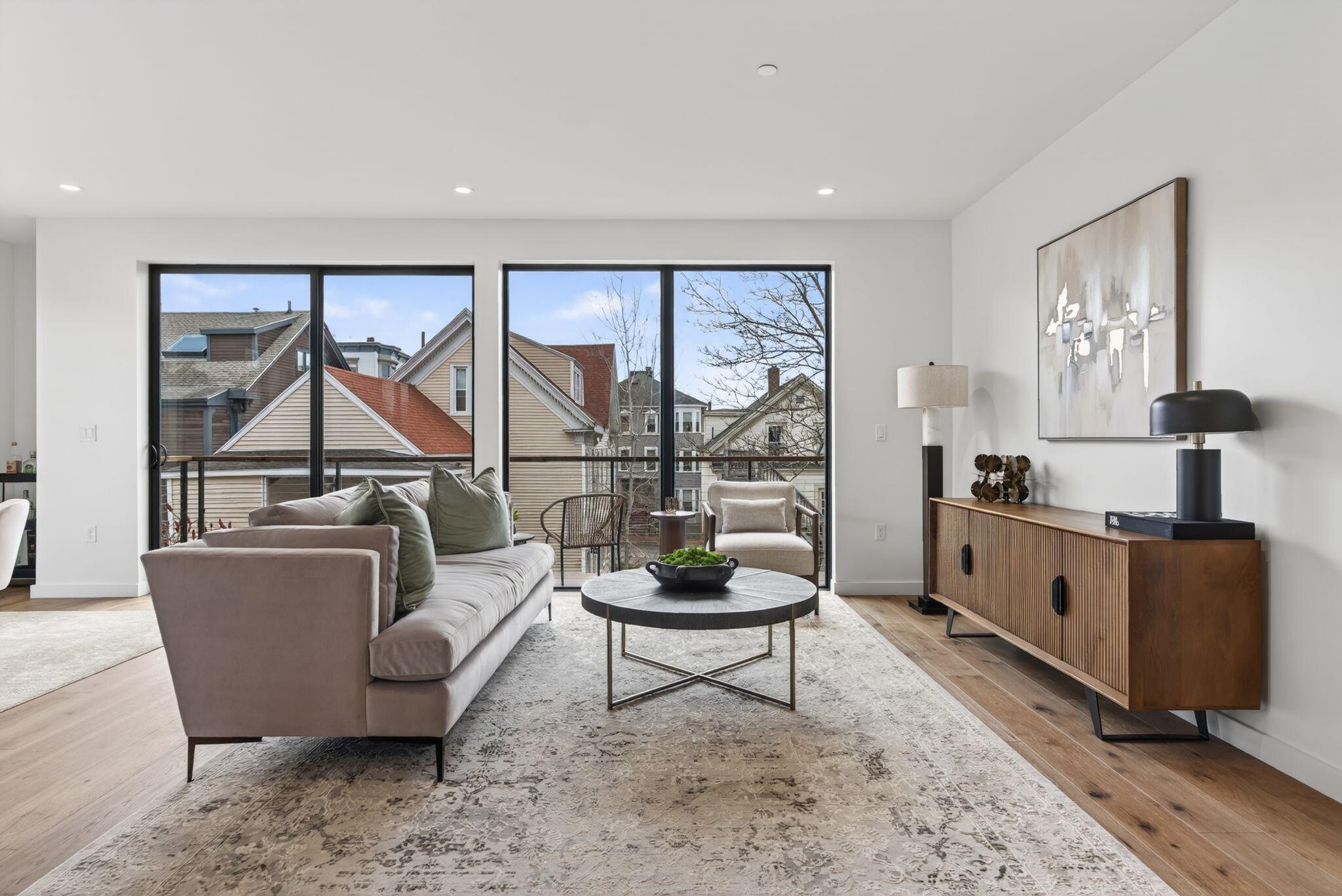 58 Cumberland Avenue UNIT 3, Portland, ME, 04101