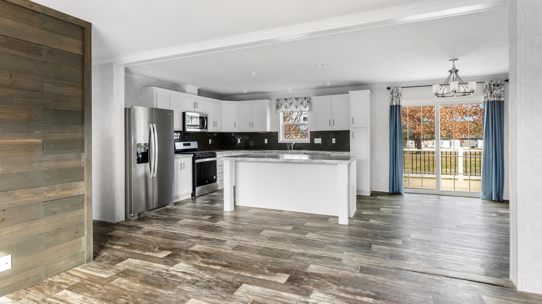 30 Main Road, Holden, ME, 04429