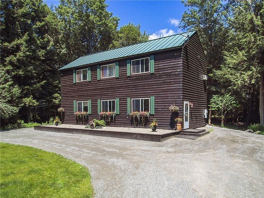 37 Loon Drive, Newport, ME, 04953