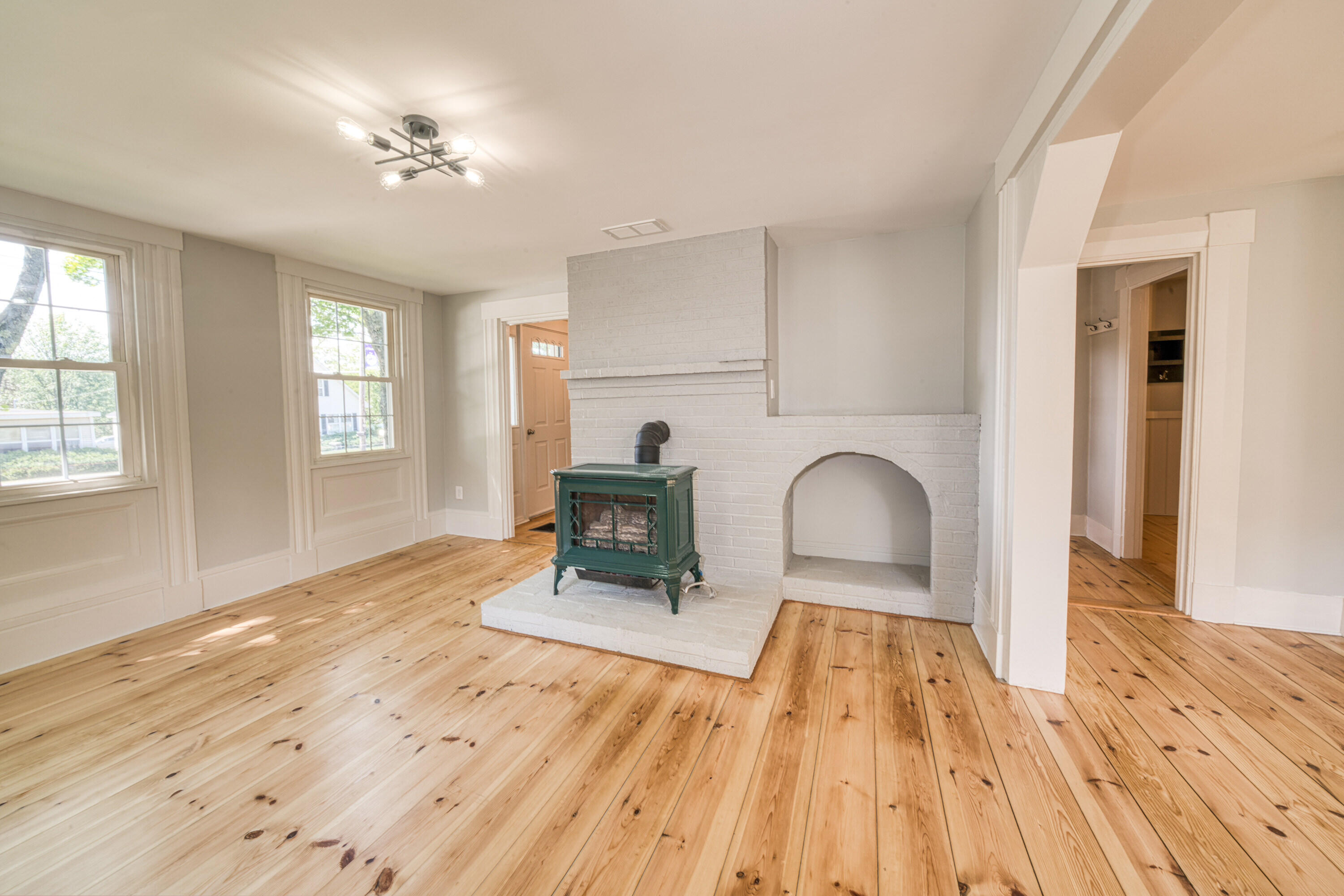 47 Main Road N, Hampden, ME, 04444
