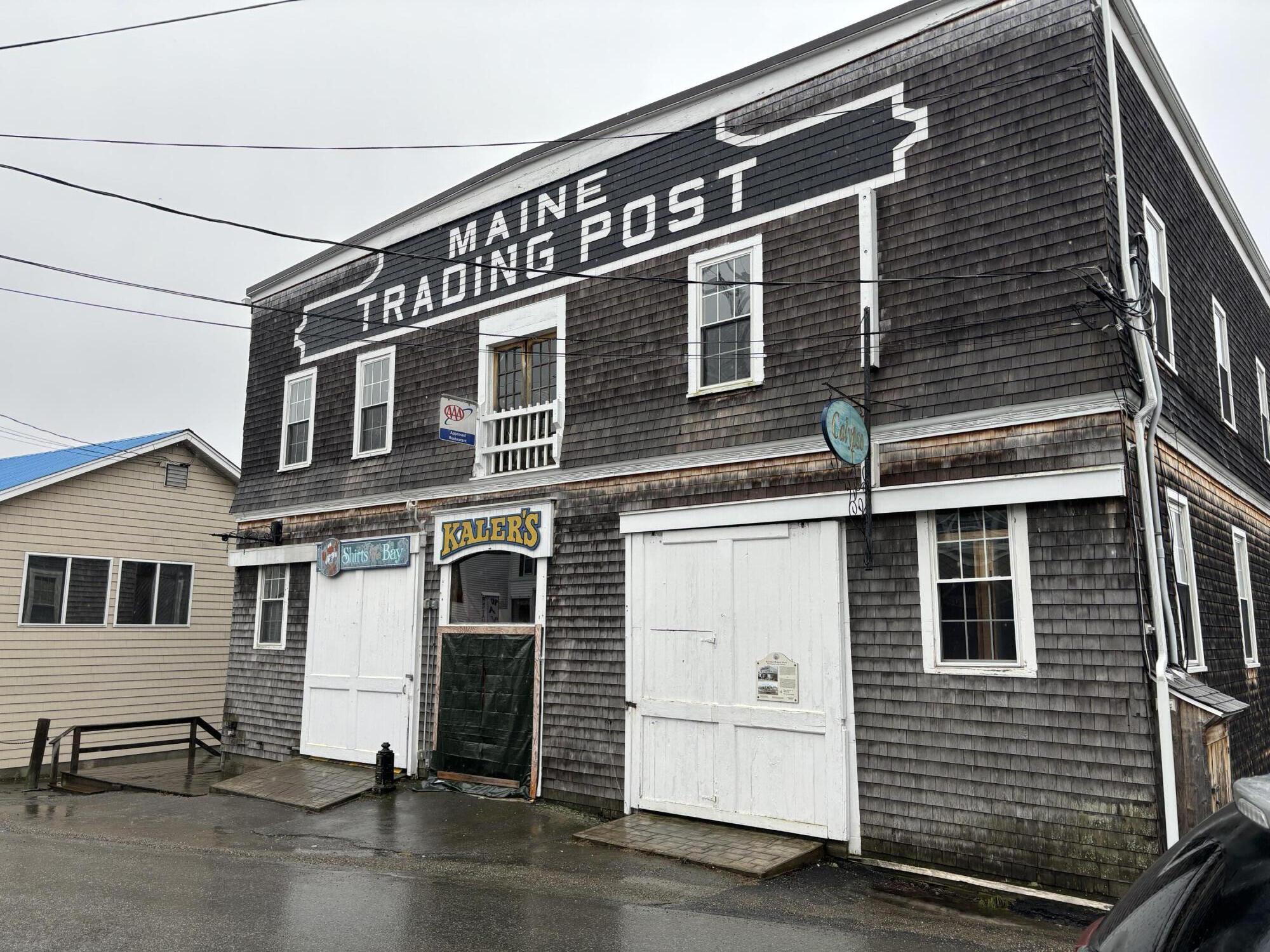 48 Commercial Street, Boothbay Harbor, ME, 04538