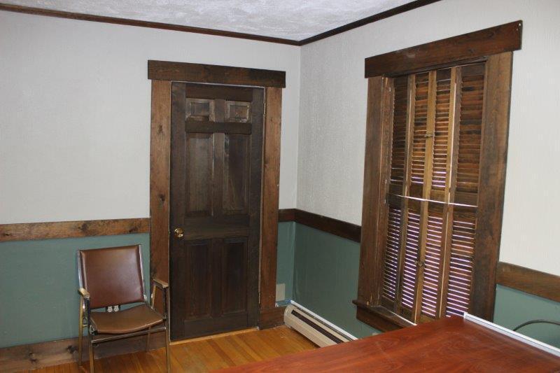 49 W Broadway, Lincoln, ME, 04457