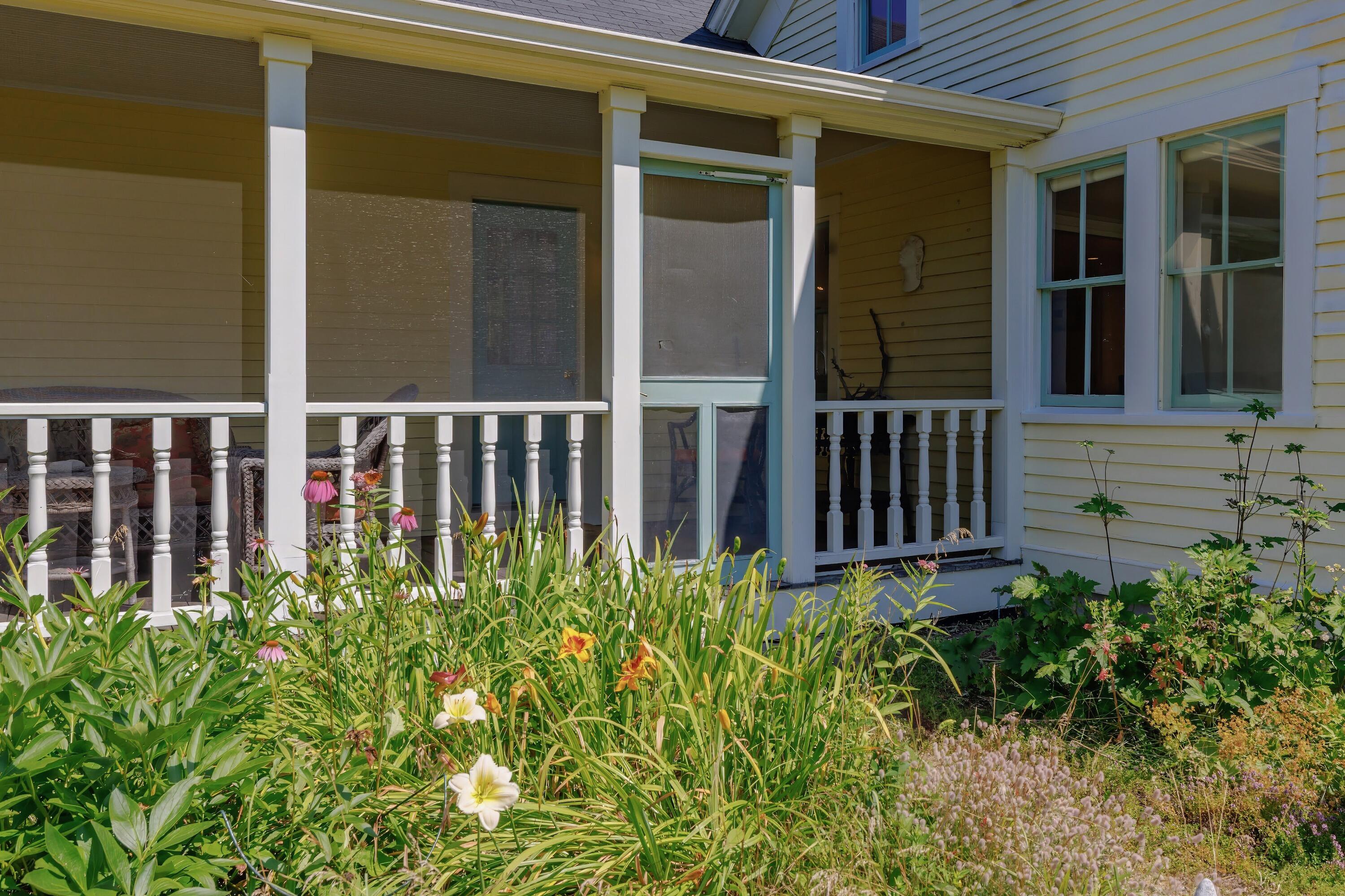 120 Youngs Point Road, Brooksville, ME, 04617