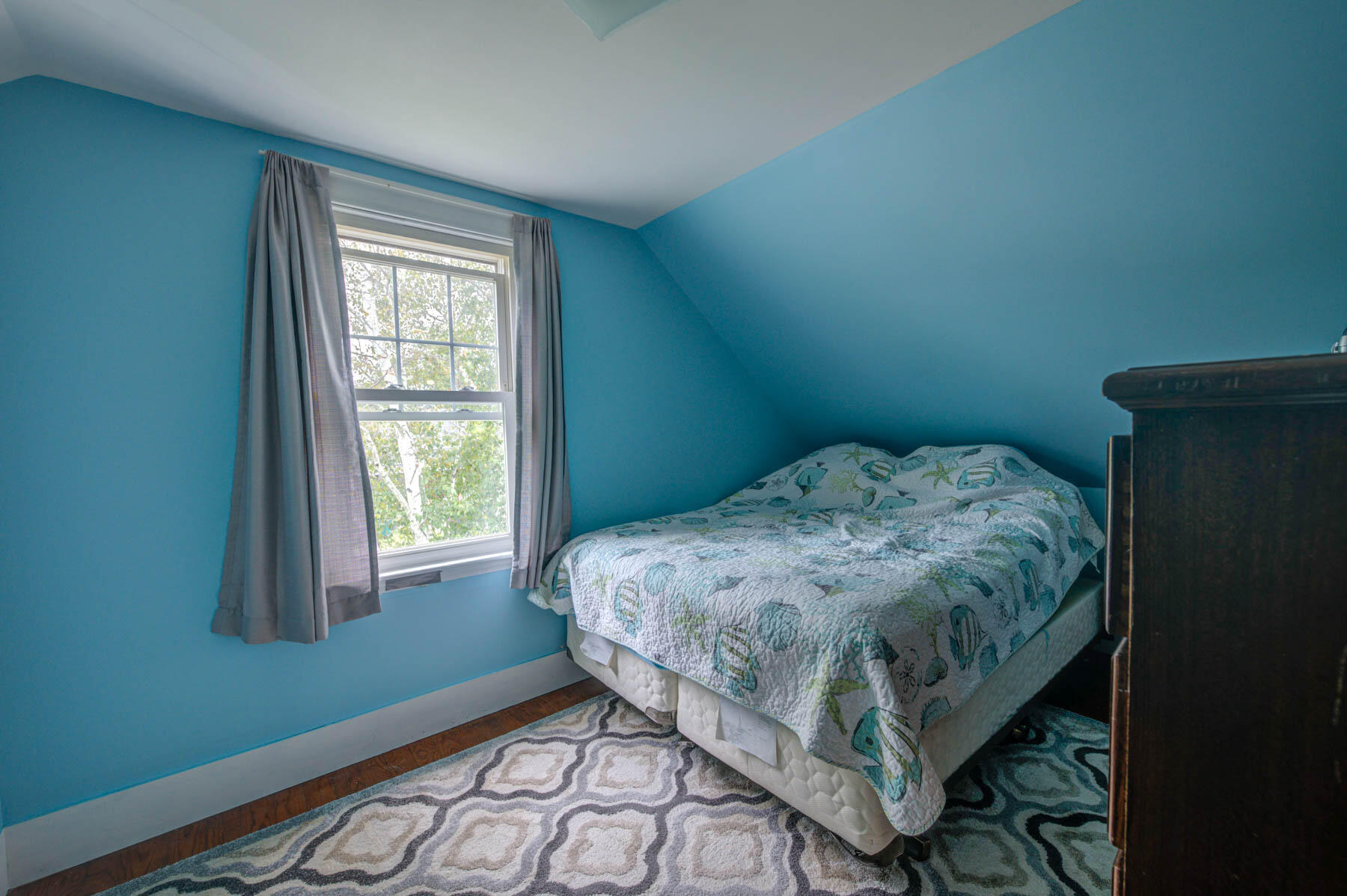 18 Fairlawn Avenue
