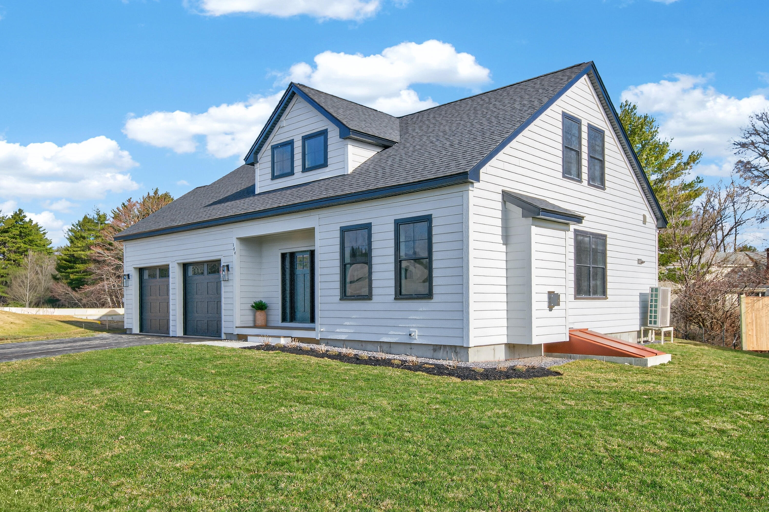 144 Owl's Nest Road, Portland, ME, 04102
