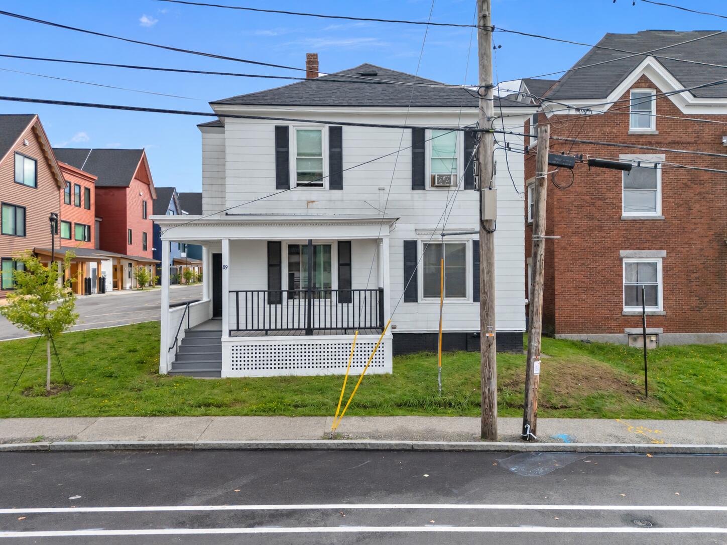 Photo of 89 Pine Street Lewiston ME 04240