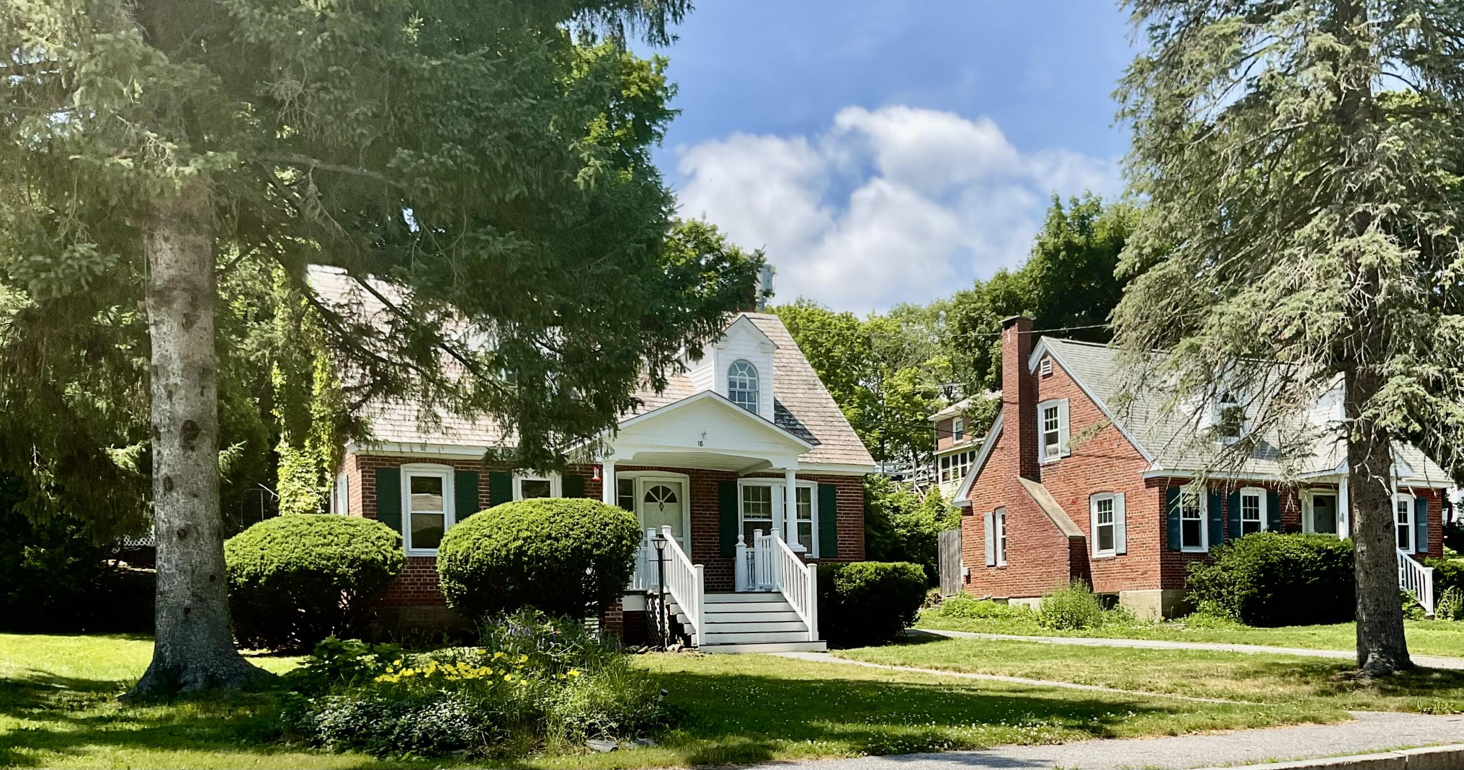 LOVELY NEIGHBORHOOD