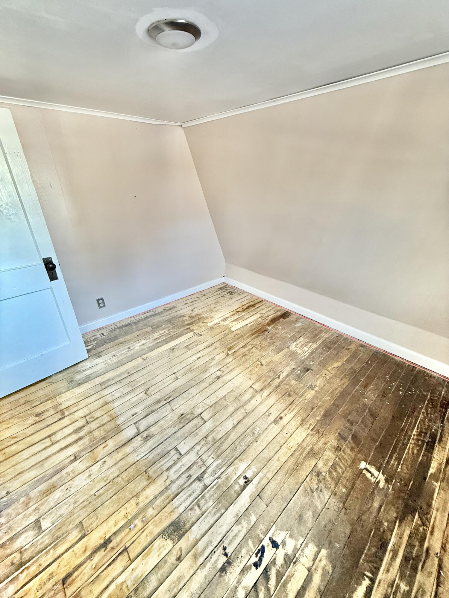 31 Delmont Street, Presque Isle, ME, 04769