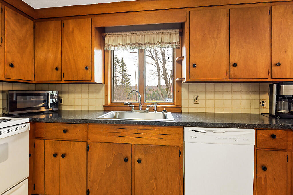 176 Fairfield Street, Oakland, ME, 04963