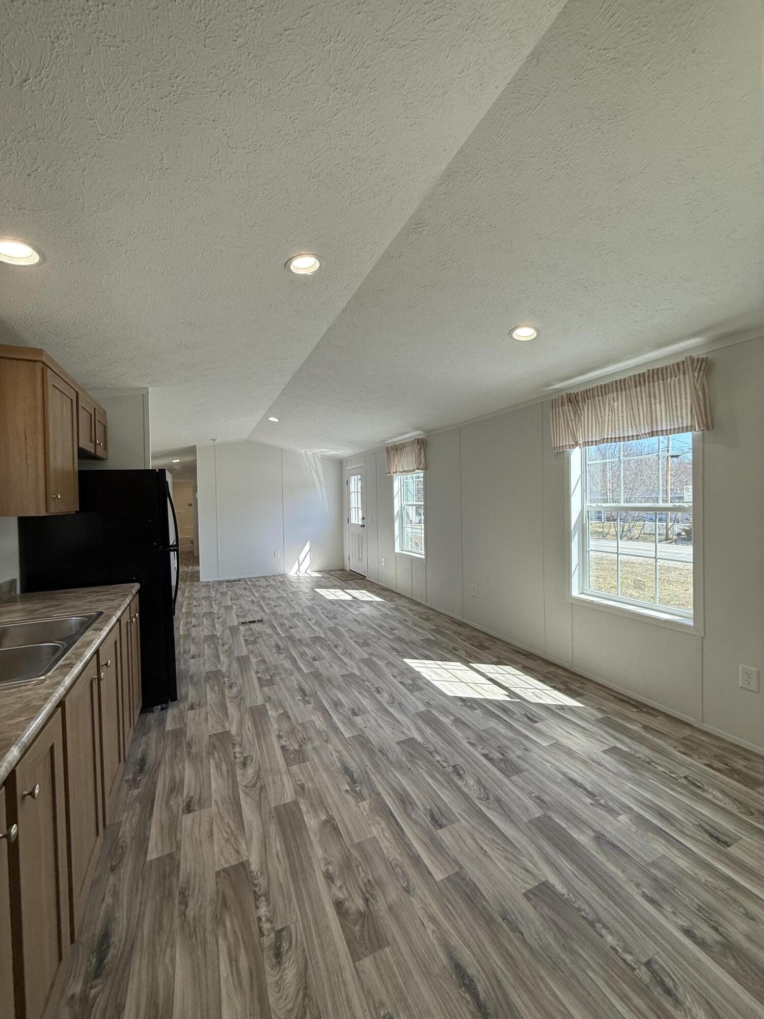 117 Joatmon Drive, Auburn, ME, 04210