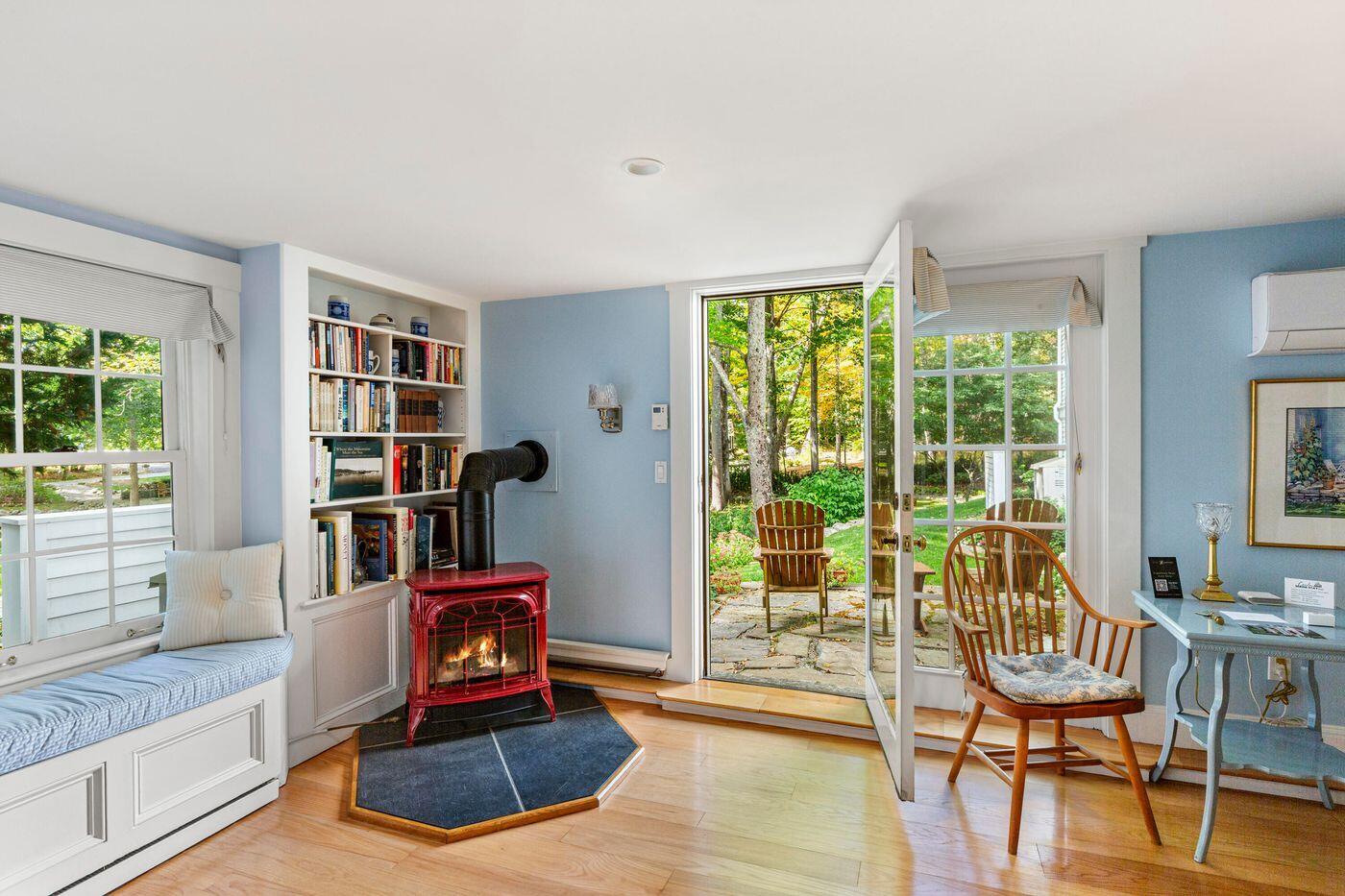 22 High Street, Camden, ME, 04843