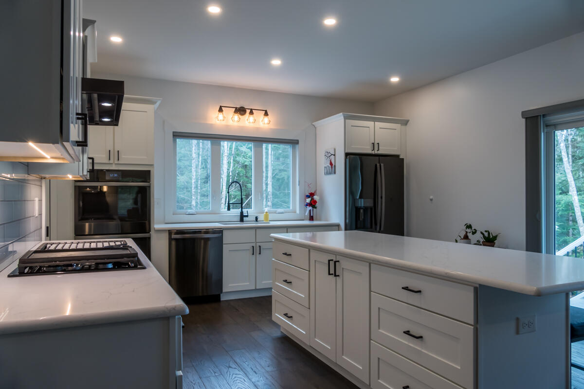 33 Eastfield Drive, Gray, ME, 04039