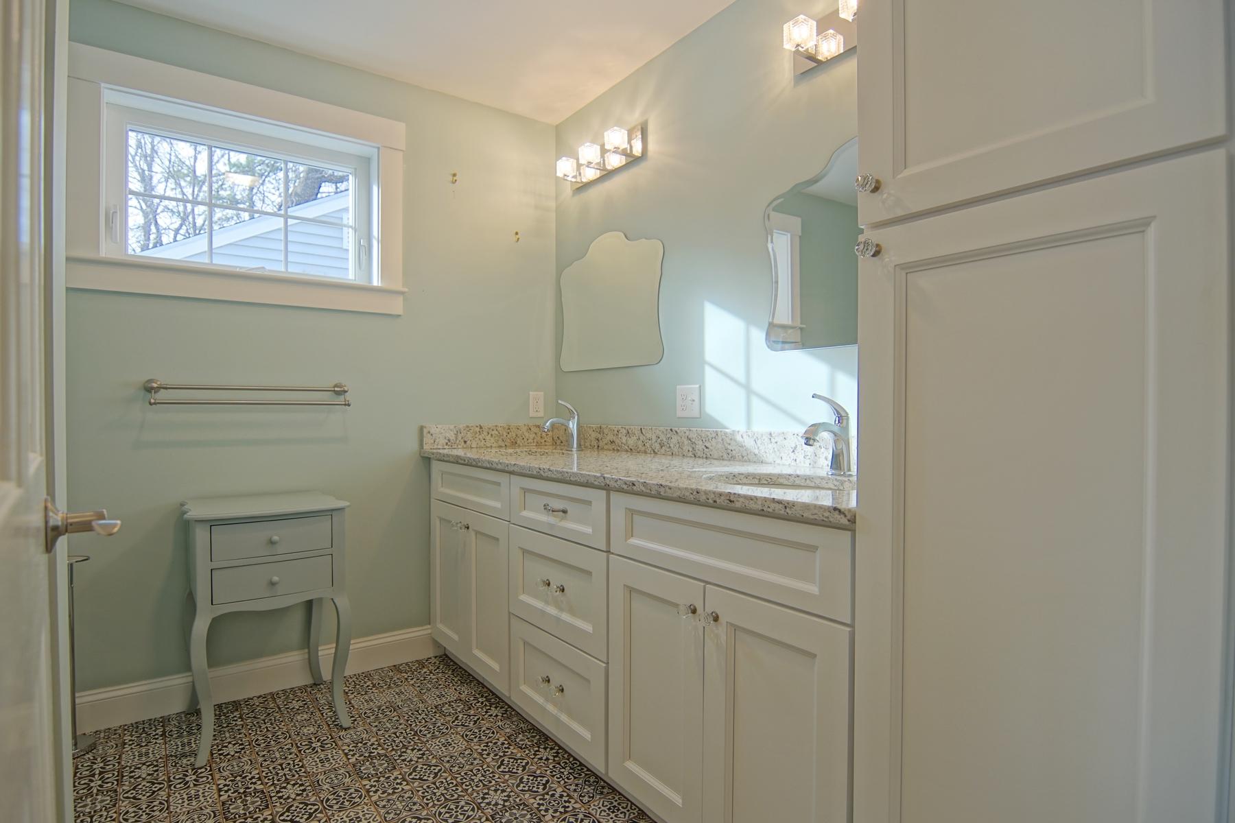 4 Spring Lane, Eliot, ME, 03903