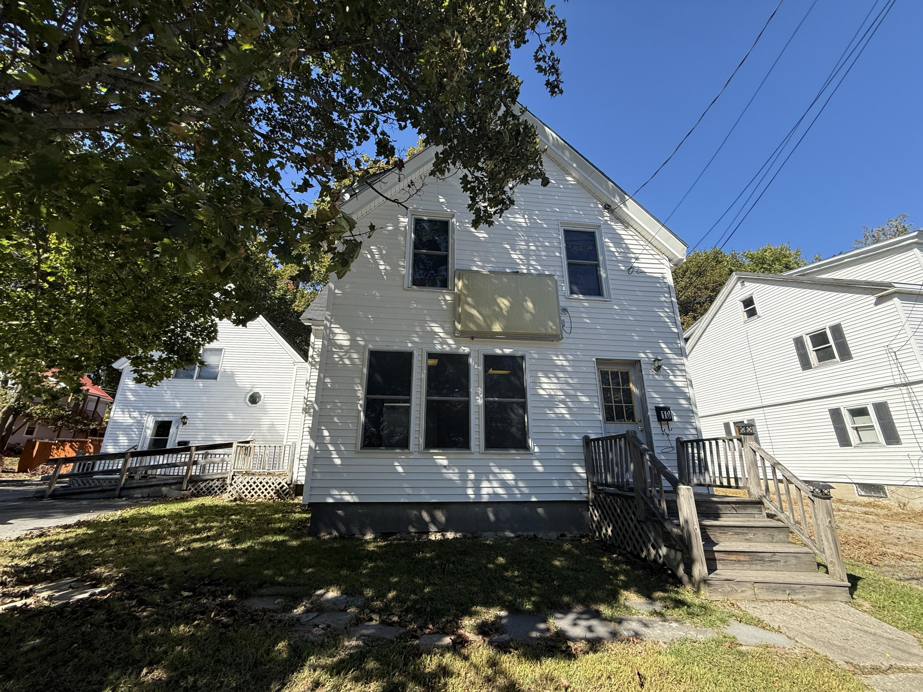 Photo of 10 Amherst Street Augusta ME 04330