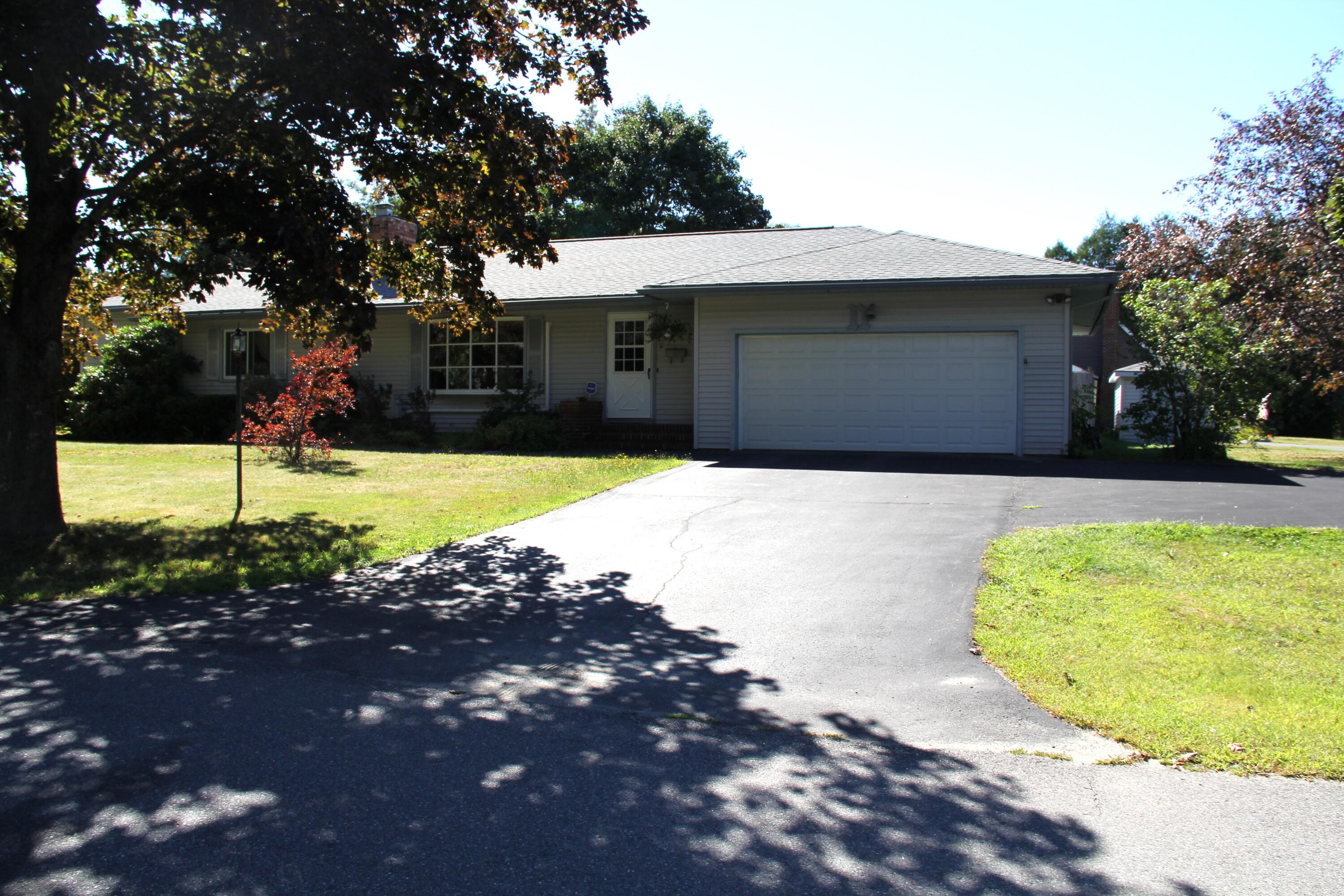 Photo of 22 Dennis Street Skowhegan ME 04976