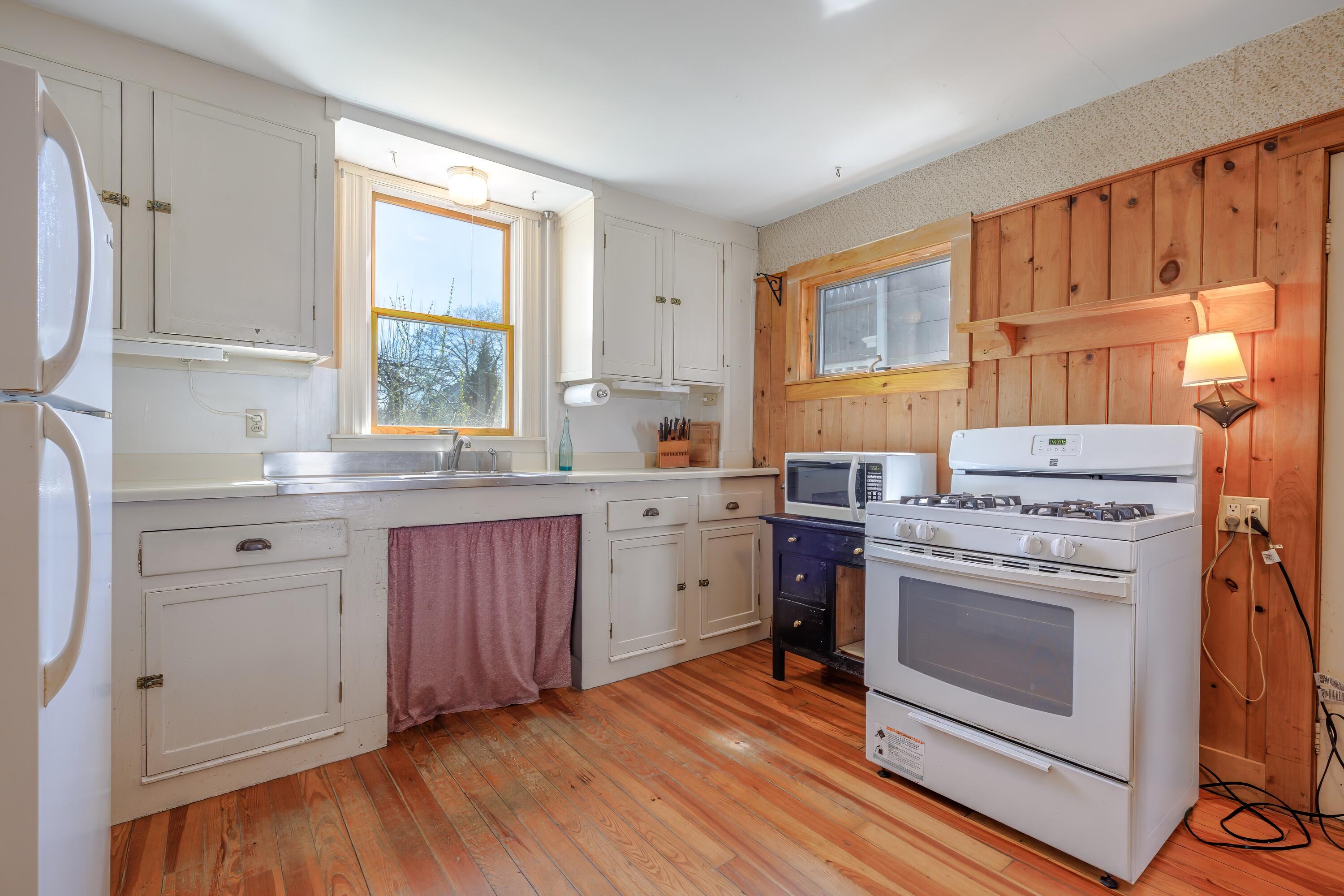 6 Sea Street, Northeast Harbor, Mount Desert, ME, 04662