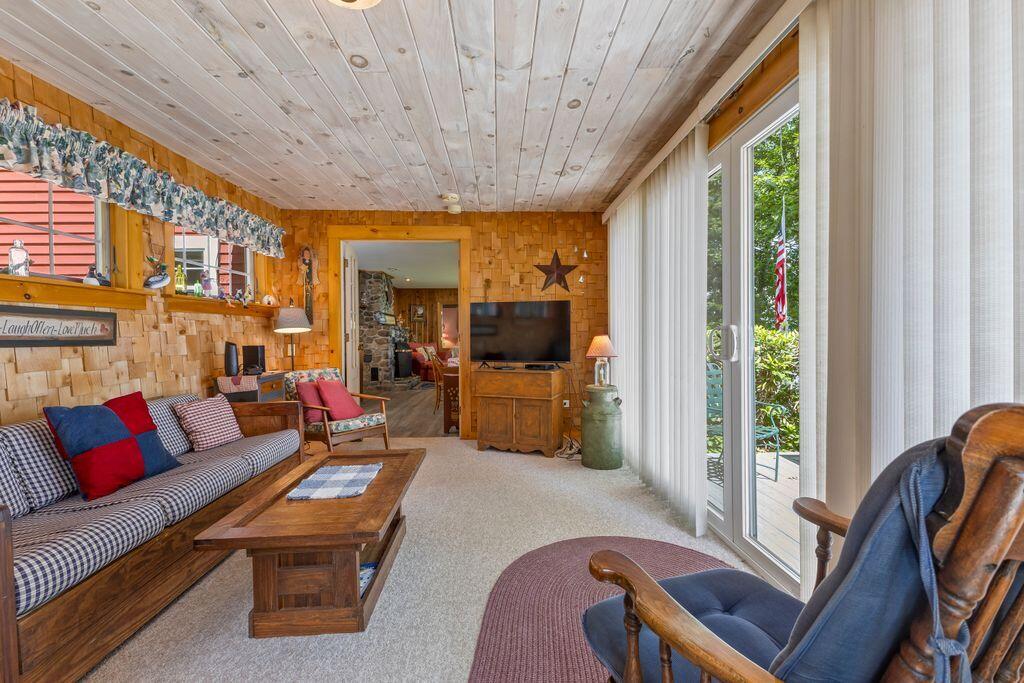 21 Wood Duck Way, Norway, ME, 04268