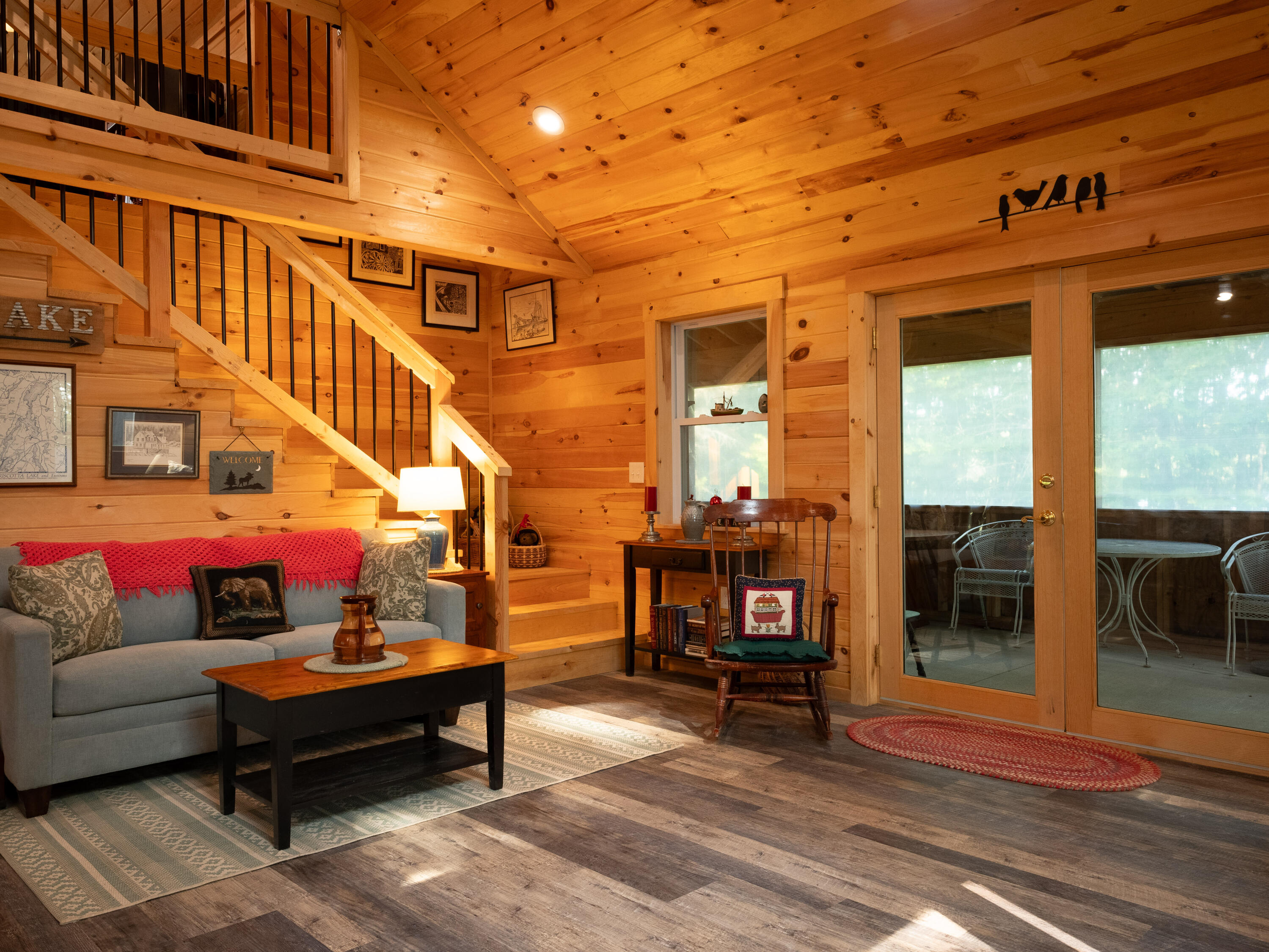 320 Hinks Rd