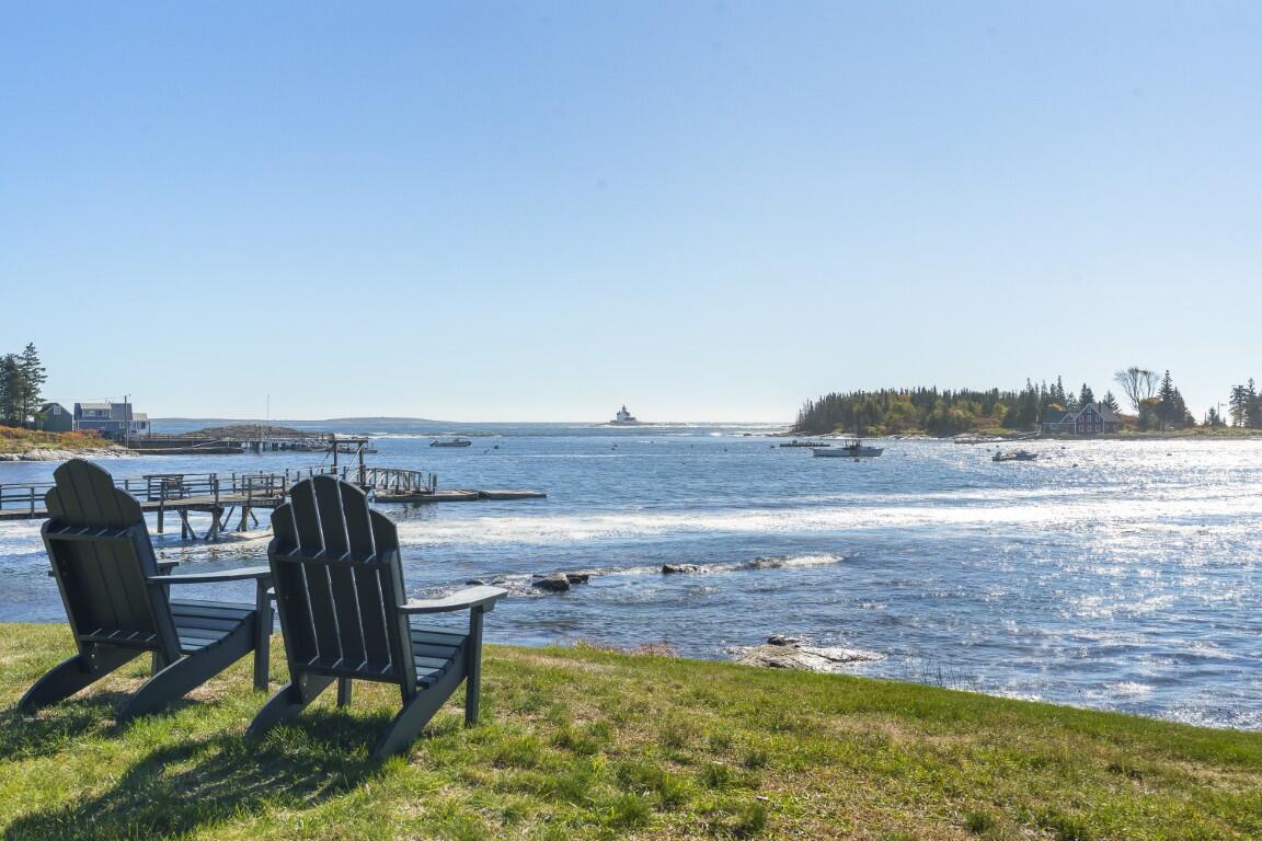 22 Gray Road, Southport, ME, 04576