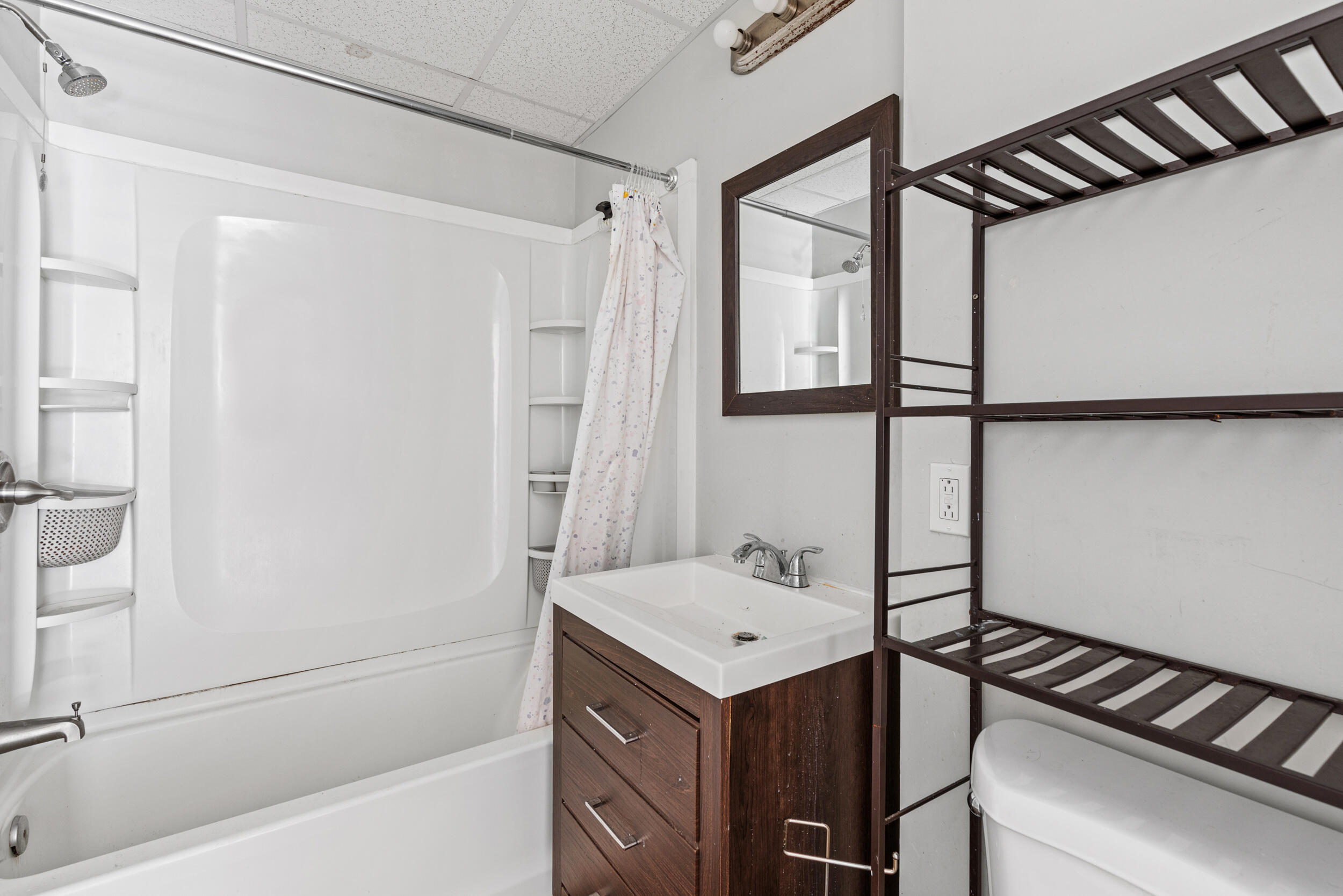 174 Bartlett Street, Lewiston, ME, 04240