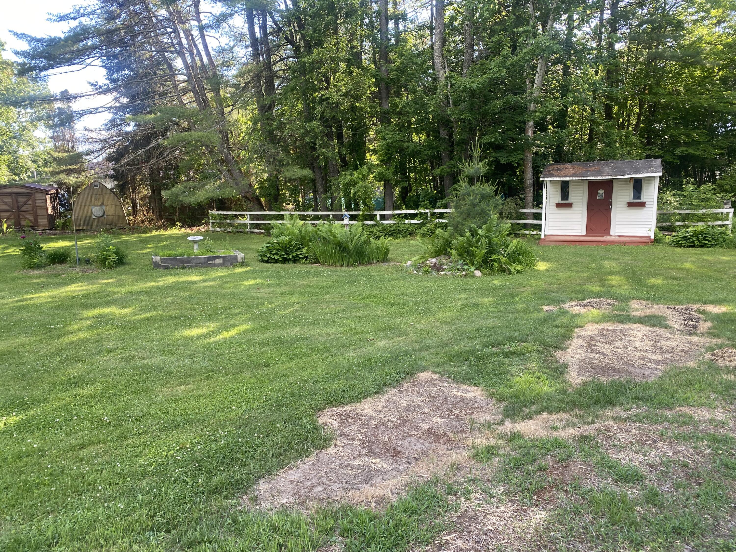 316 Canaan Road, Skowhegan, ME 04976 36 Landsacaping