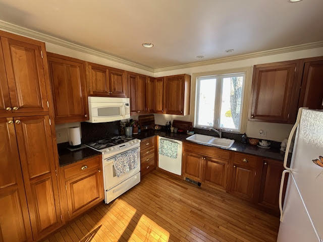 41 Grove Street, Belfast, ME, 04915