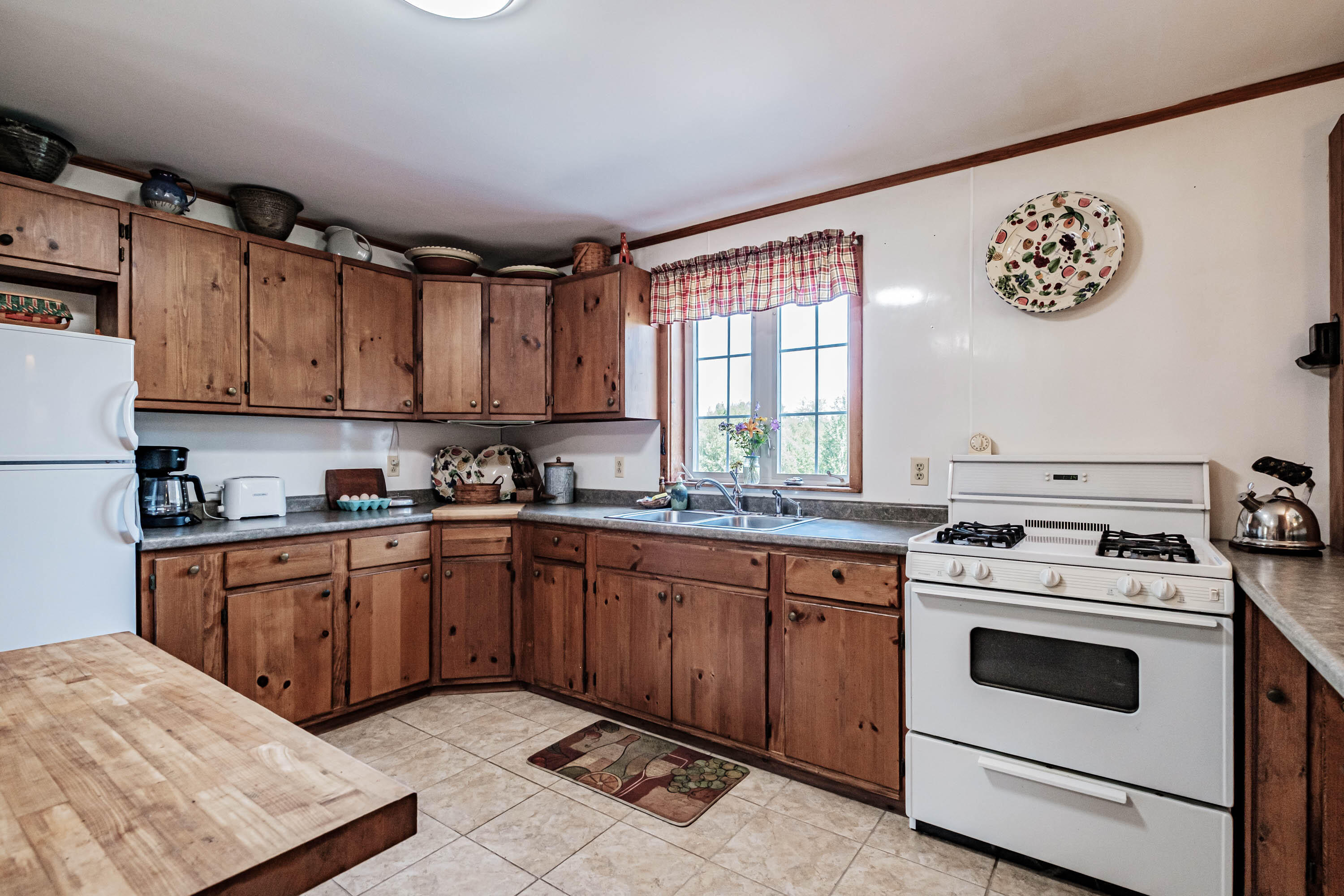 105 Maki Lane, Greenwood, ME, 04255